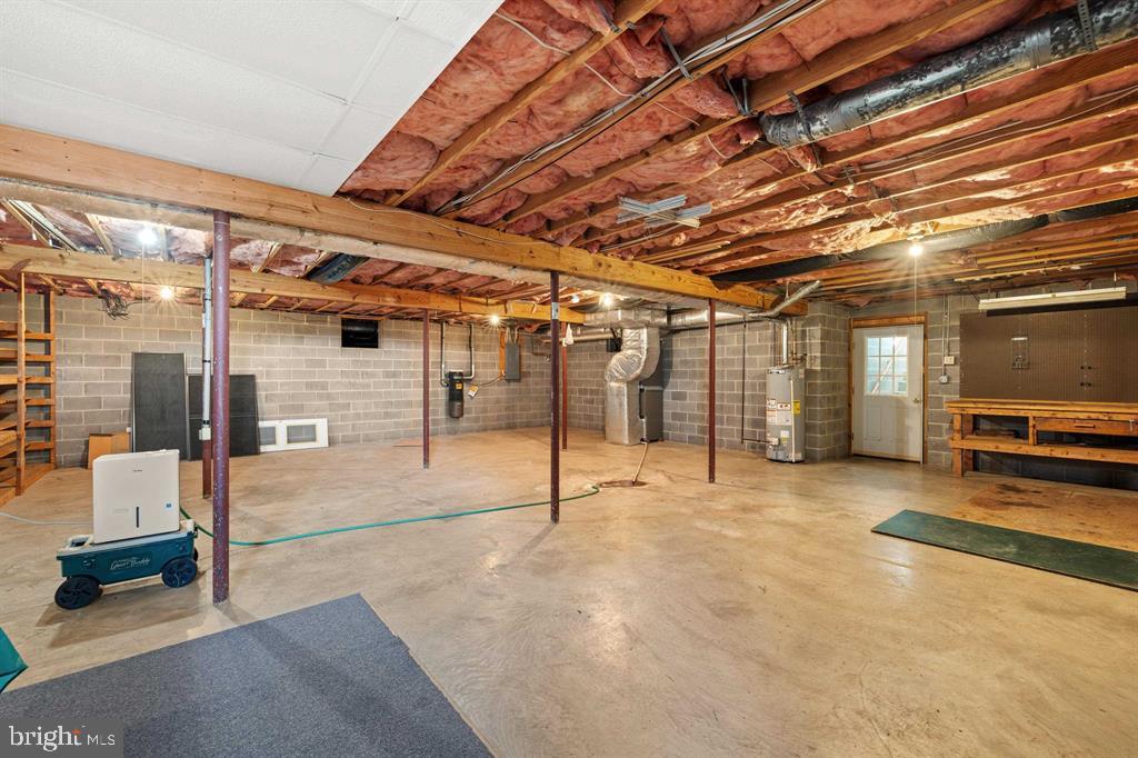 147 BON LEA DR, STAUNTON, Virginia 24401, 3 Bedrooms Bedrooms, ,2 BathroomsBathrooms,Residential,For sale,147 BON LEA DR,VAAG2002732 MLS # VAAG2002732