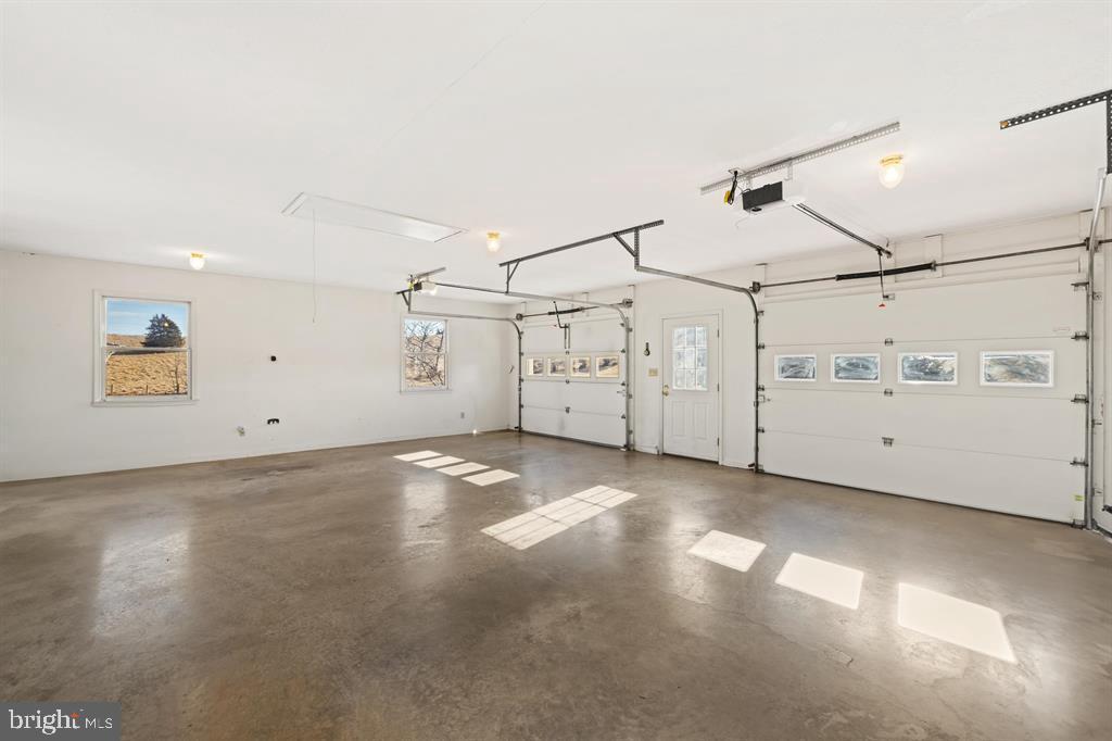 147 BON LEA DR, STAUNTON, Virginia 24401, 3 Bedrooms Bedrooms, ,2 BathroomsBathrooms,Residential,For sale,147 BON LEA DR,VAAG2002732 MLS # VAAG2002732