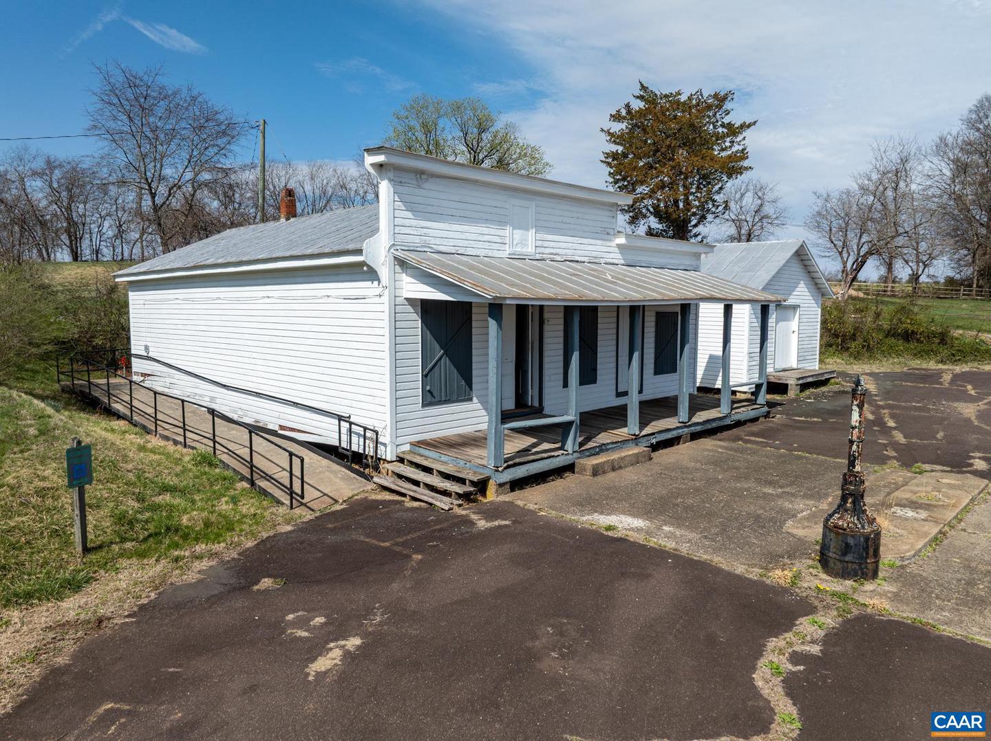 242 MADISON MILLS LN, ORANGE, Virginia 22960, 4 Bedrooms Bedrooms, ,3 BathroomsBathrooms,Residential,For sale,242 MADISON MILLS LN,672848 MLS # 672848 242 MADISON MILLS LN, ORANGE, Virginia 22960, 4 Bedrooms Bedrooms, ,3 BathroomsBathrooms,Residential,For sale,242 MADISON MILLS LN,672848 MLS # 672848