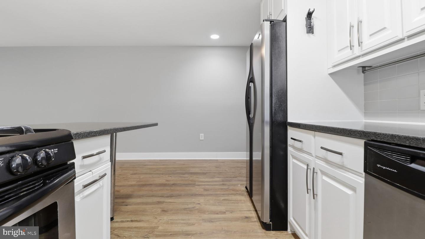 2317 16TH ST SE #102, WASHINGTON, District Of Columbia 20020, 2 Bedrooms Bedrooms, ,1 BathroomBathrooms,Residential,For sale,2317 16TH ST SE #102,DCDC2243560 MLS # DCDC2243560