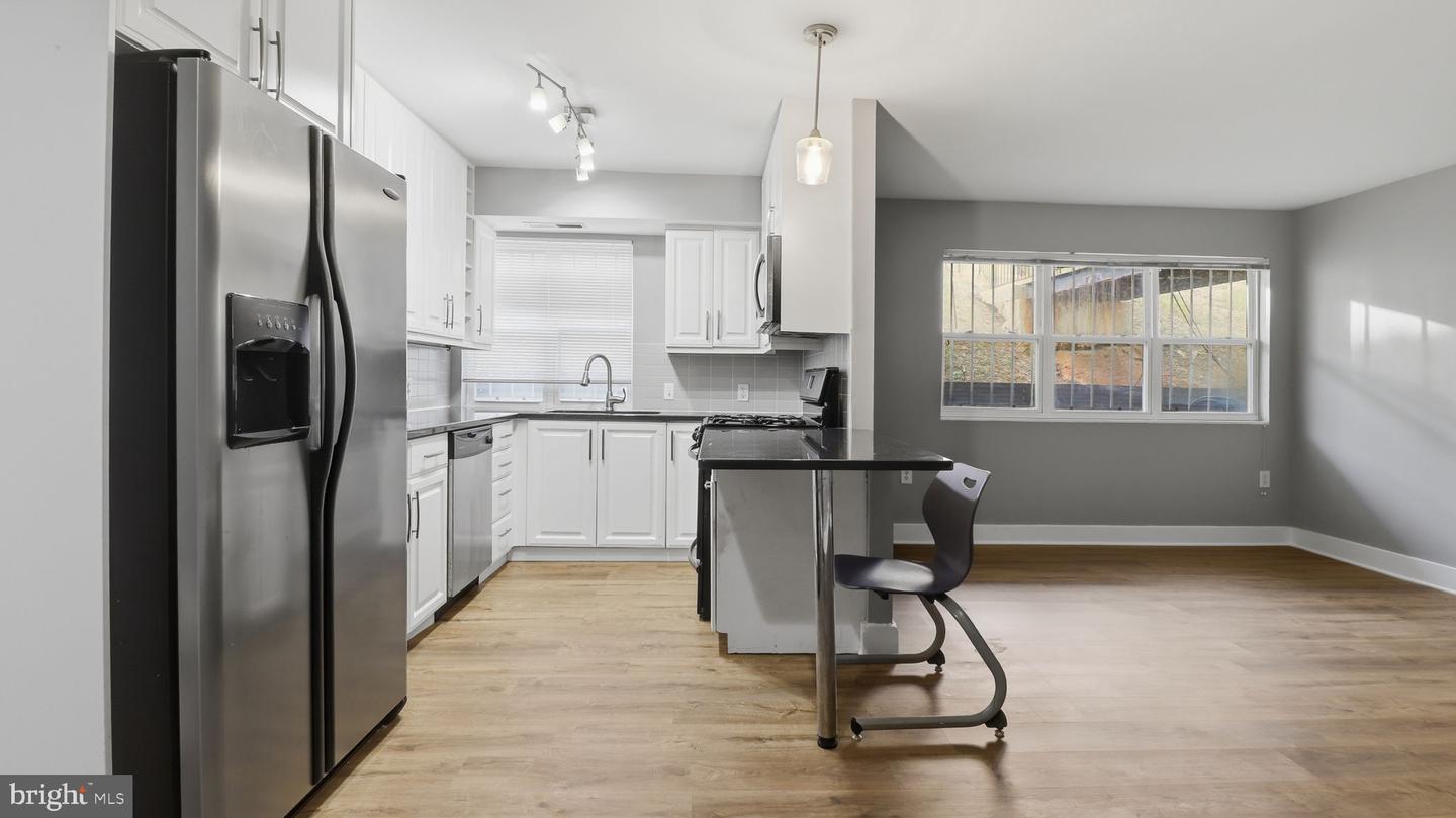 2317 16TH ST SE #102, WASHINGTON, District Of Columbia 20020, 2 Bedrooms Bedrooms, ,1 BathroomBathrooms,Residential,For sale,2317 16TH ST SE #102,DCDC2243560 MLS # DCDC2243560