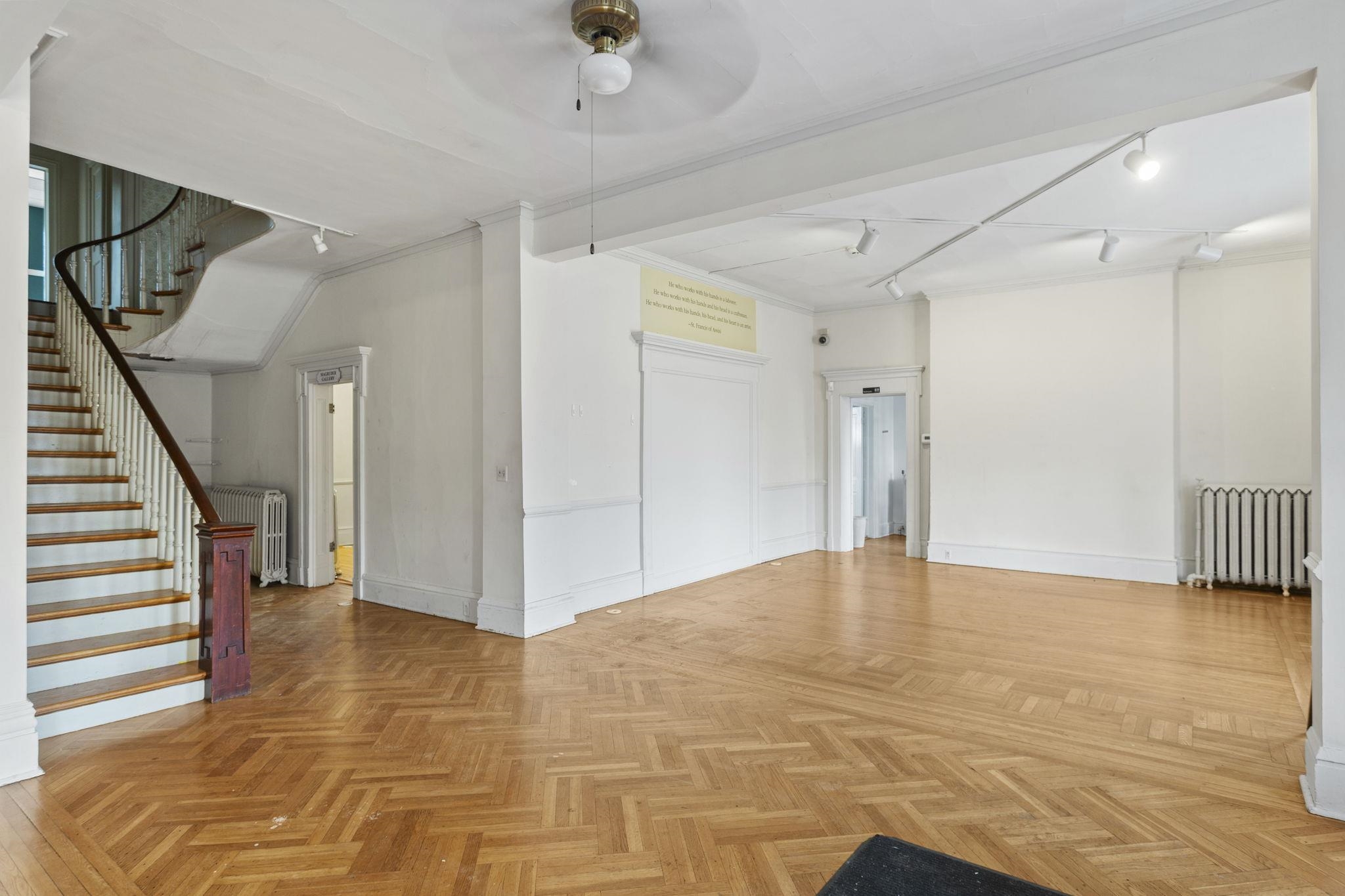 301 S MAIN ST, HARRISONBURG, Virginia 22801, ,Commercial,301 S MAIN ST,672853 MLS # 672853