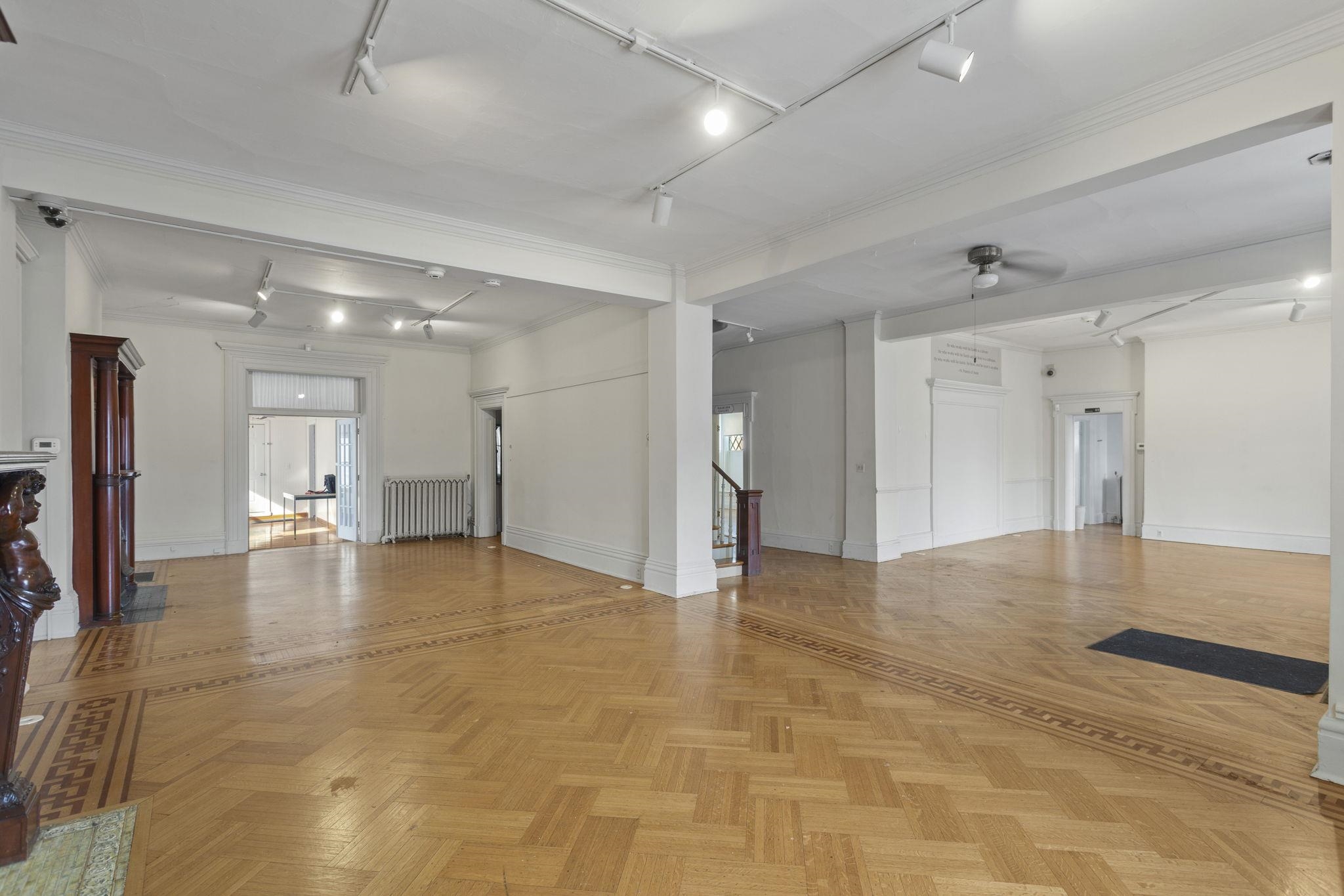 301 S MAIN ST, HARRISONBURG, Virginia 22801, ,Commercial,301 S MAIN ST,672853 MLS # 672853