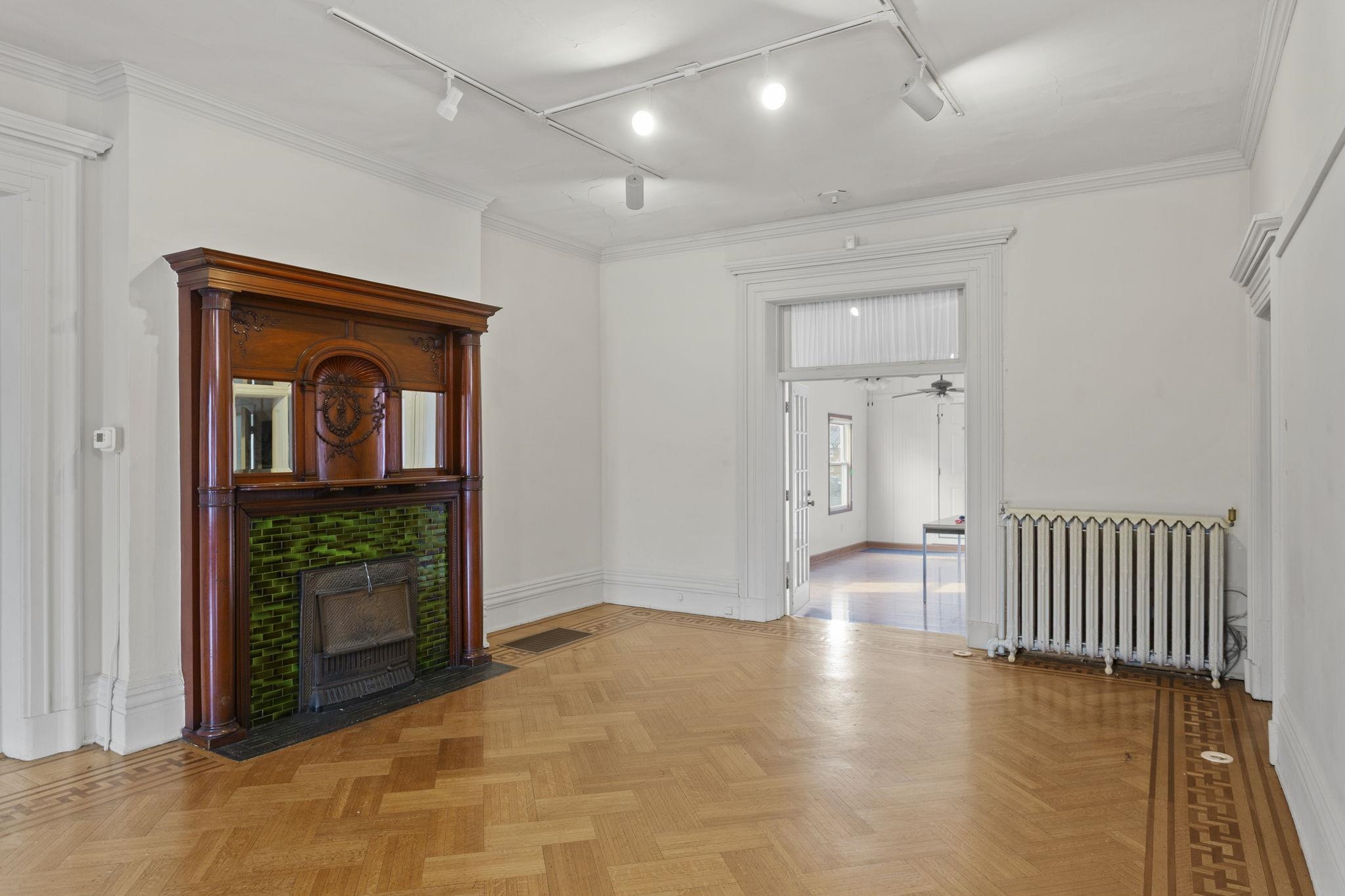 301 S MAIN ST, HARRISONBURG, Virginia 22801, ,Commercial,301 S MAIN ST,672853 MLS # 672853