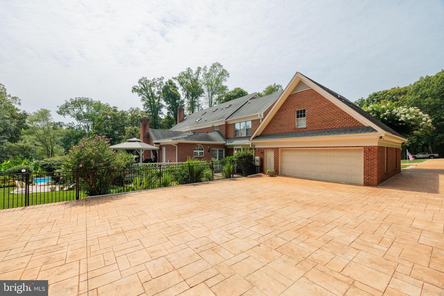 2303 BREAM DR, MIDLOTHIAN, Virginia 23113, 6 Bedrooms Bedrooms, 18 Rooms Rooms,6 BathroomsBathrooms,Residential,For sale,2303 BREAM DR,VACF2001112 MLS # VACF2001112