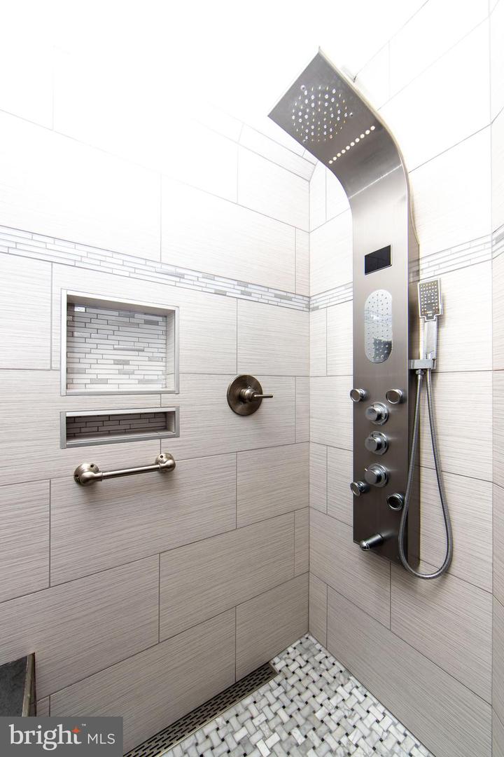 2303 BREAM DR, MIDLOTHIAN, Virginia 23113, 6 Bedrooms Bedrooms, 18 Rooms Rooms,6 BathroomsBathrooms,Residential,For sale,2303 BREAM DR,VACF2001112 MLS # VACF2001112