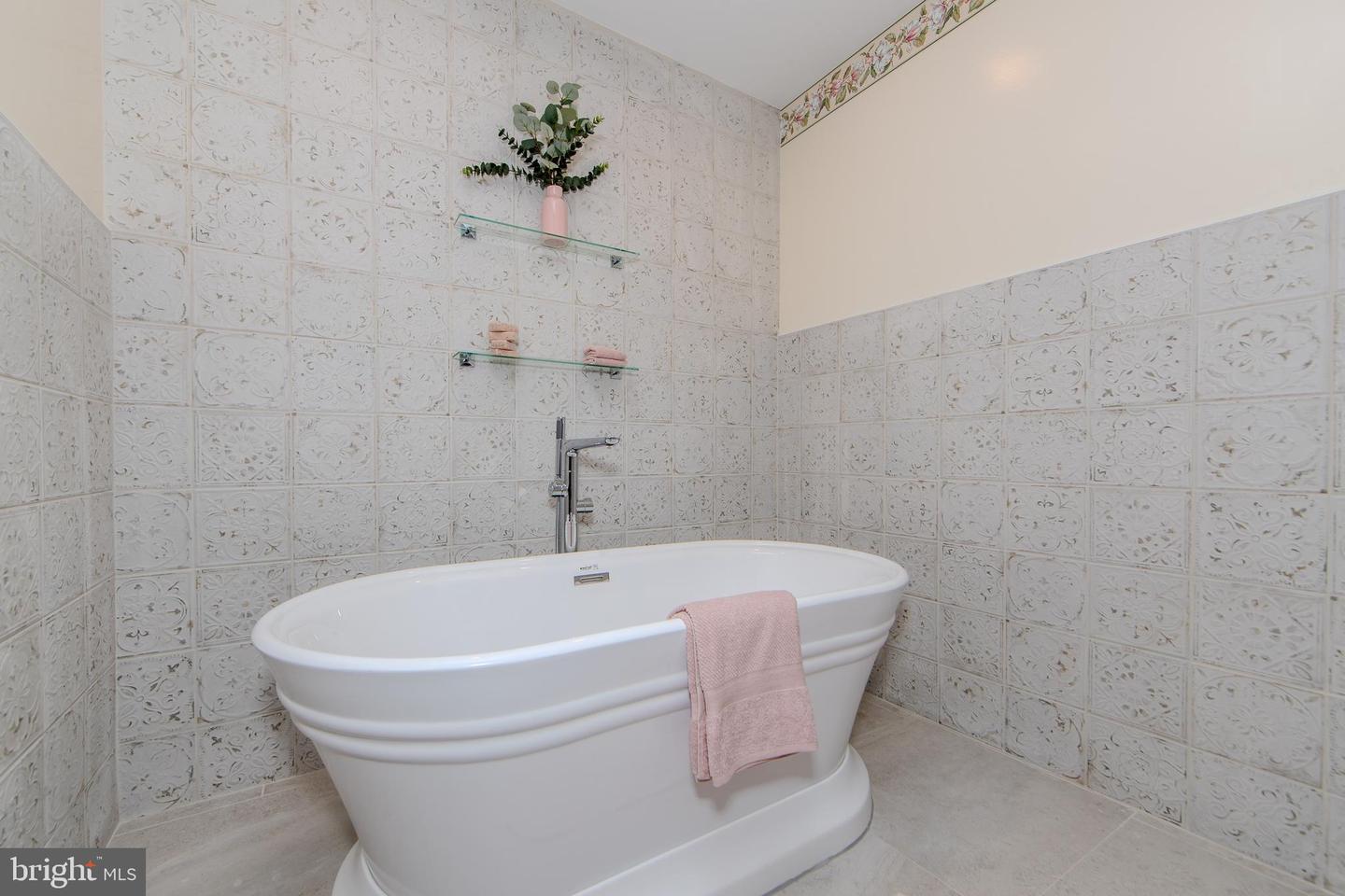 2303 BREAM DR, MIDLOTHIAN, Virginia 23113, 6 Bedrooms Bedrooms, 18 Rooms Rooms,6 BathroomsBathrooms,Residential,For sale,2303 BREAM DR,VACF2001112 MLS # VACF2001112