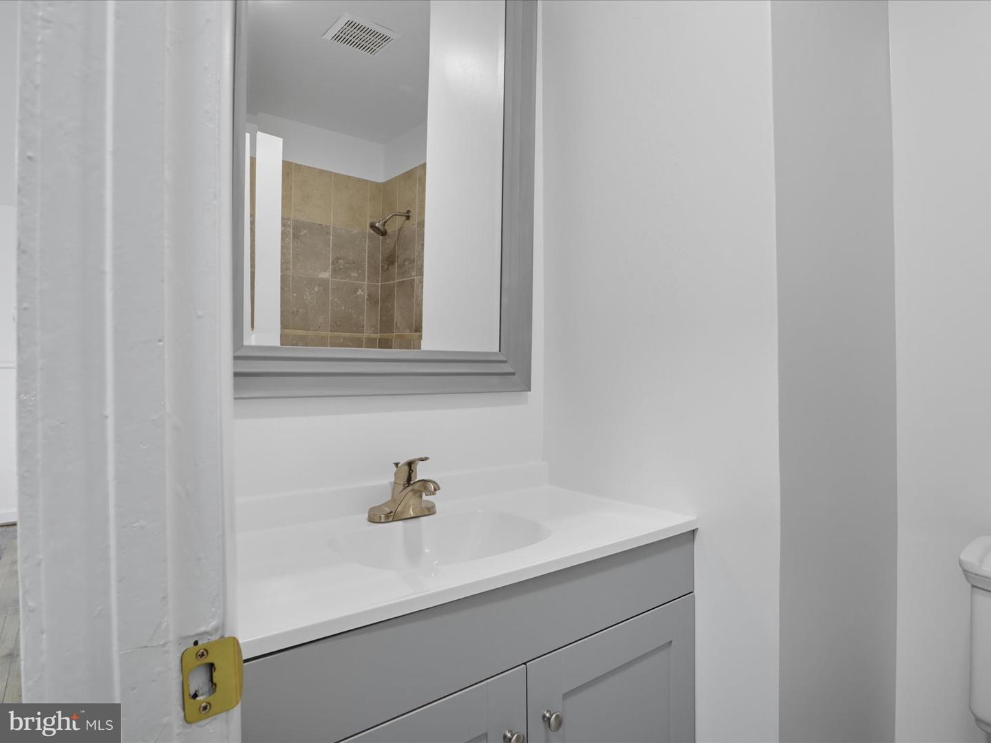 13203 HADDOCK RD, WOODBRIDGE, Virginia 22193, 3 Bedrooms Bedrooms, ,1 BathroomBathrooms,Residential,For sale,13203 HADDOCK RD,VAPW2104608 MLS # VAPW2104608