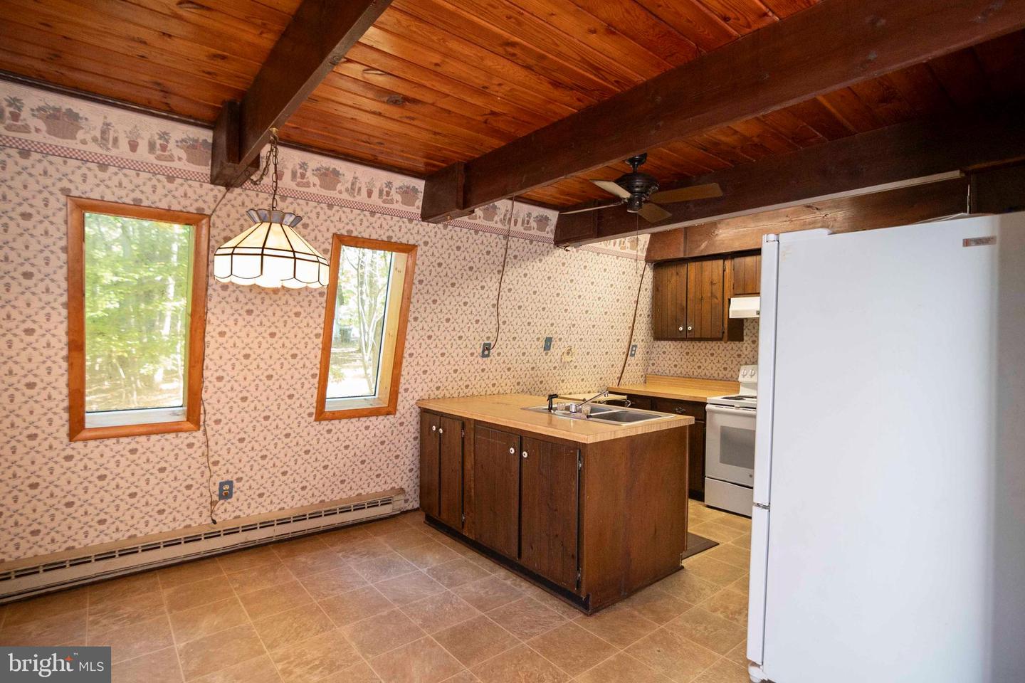 458 HOBBS KNOB RD, FRONT ROYAL, Virginia 22630, 3 Bedrooms Bedrooms, ,2 BathroomsBathrooms,Residential,For sale,458 HOBBS KNOB RD,VAWR2012510 MLS # VAWR2012510