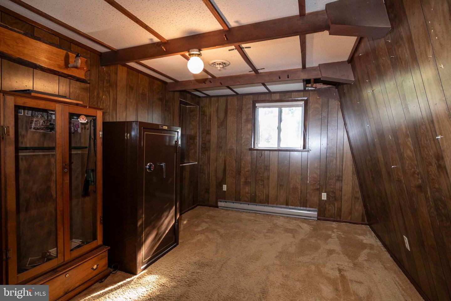 458 HOBBS KNOB RD, FRONT ROYAL, Virginia 22630, 3 Bedrooms Bedrooms, ,2 BathroomsBathrooms,Residential,For sale,458 HOBBS KNOB RD,VAWR2012510 MLS # VAWR2012510