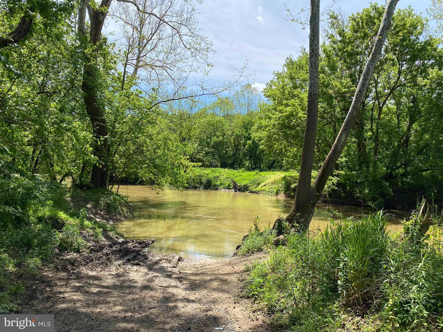 458 HOBBS KNOB RD, FRONT ROYAL, Virginia 22630, 3 Bedrooms Bedrooms, ,2 BathroomsBathrooms,Residential,For sale,458 HOBBS KNOB RD,VAWR2012510 MLS # VAWR2012510