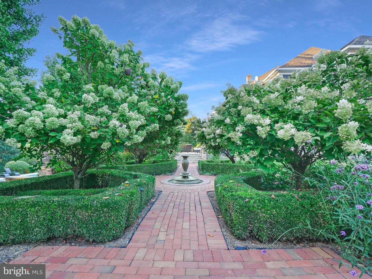 36789 SNICKERSVILLE TPKE, PURCELLVILLE, Virginia 20132, 4 Bedrooms Bedrooms, ,6 BathroomsBathrooms,Residential,For sale,36789 SNICKERSVILLE TPKE,VALO2110582 MLS # VALO2110582