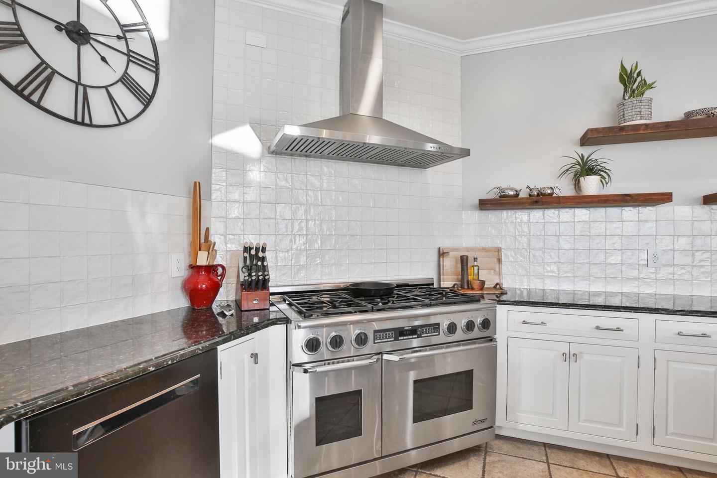 36789 SNICKERSVILLE TPKE, PURCELLVILLE, Virginia 20132, 4 Bedrooms Bedrooms, ,6 BathroomsBathrooms,Residential,For sale,36789 SNICKERSVILLE TPKE,VALO2110582 MLS # VALO2110582