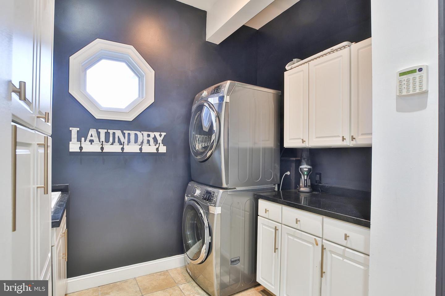 36789 SNICKERSVILLE TPKE, PURCELLVILLE, Virginia 20132, 4 Bedrooms Bedrooms, ,6 BathroomsBathrooms,Residential,For sale,36789 SNICKERSVILLE TPKE,VALO2110582 MLS # VALO2110582