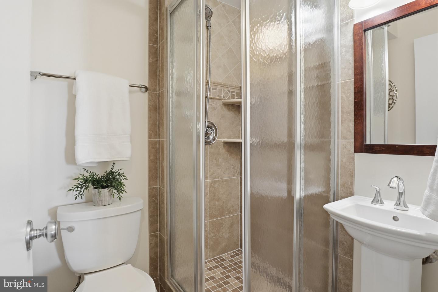 205 YOAKUM PKWY #1724, ALEXANDRIA, Virginia 22304, 1 Bedroom Bedrooms, ,2 BathroomsBathrooms,Residential,For sale,205 YOAKUM PKWY #1724,VAAX2051558 MLS # VAAX2051558 205 YOAKUM PKWY #1724, ALEXANDRIA, Virginia 22304, 1 Bedroom Bedrooms, ,2 BathroomsBathrooms,Residential,For sale,205 YOAKUM PKWY #1724,VAAX2051558 MLS # VAAX2051558