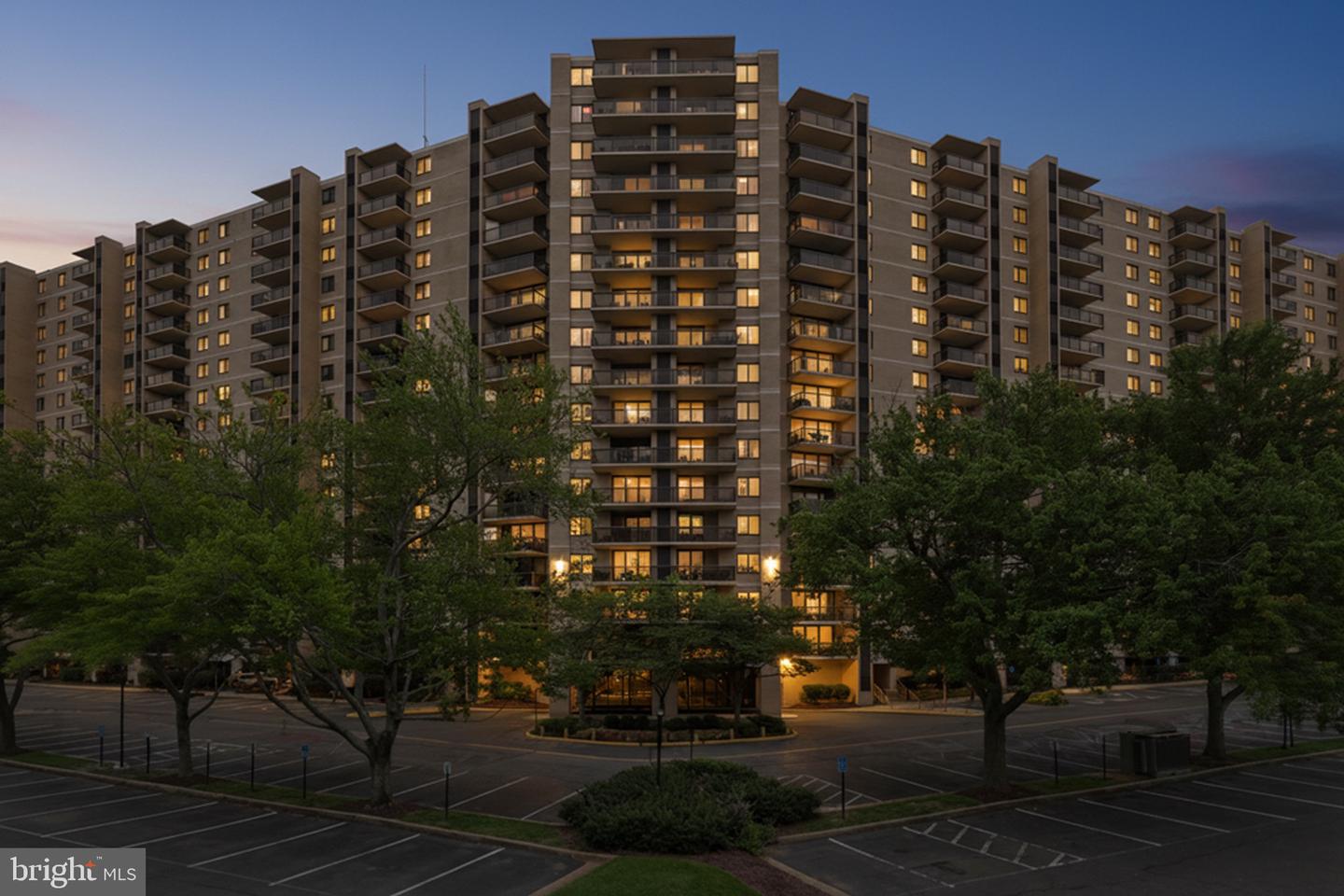 205 YOAKUM PKWY #1724, ALEXANDRIA, Virginia 22304, 1 Bedroom Bedrooms, ,2 BathroomsBathrooms,Residential,For sale,205 YOAKUM PKWY #1724,VAAX2051558 MLS # VAAX2051558 205 YOAKUM PKWY #1724, ALEXANDRIA, Virginia 22304, 1 Bedroom Bedrooms, ,2 BathroomsBathrooms,Residential,For sale,205 YOAKUM PKWY #1724,VAAX2051558 MLS # VAAX2051558