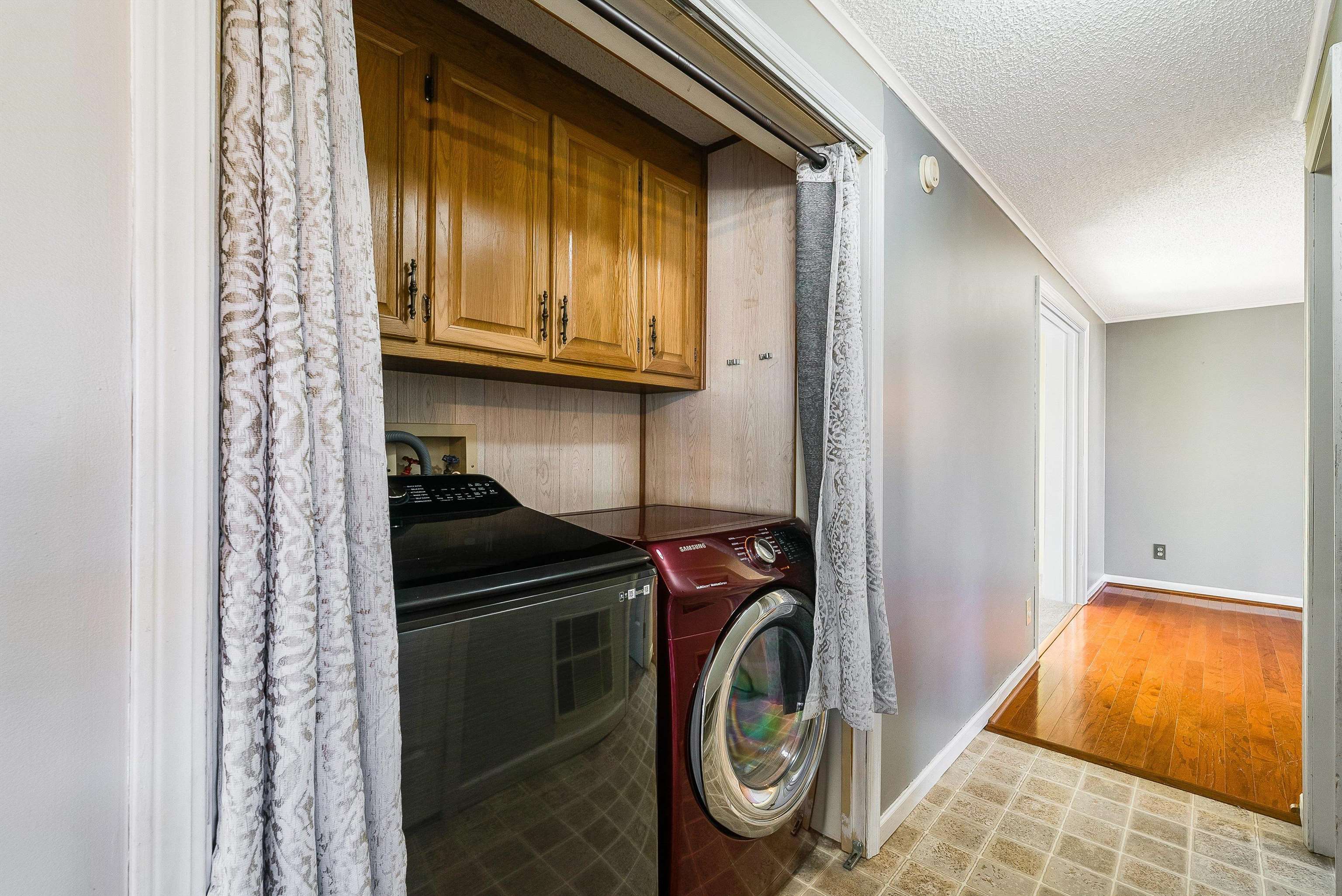 60 STOVER ST, DAYTON, Virginia 22821, 3 Bedrooms Bedrooms, ,2 BathroomsBathrooms,Residential,60 STOVER ST,672677 MLS # 672677 60 STOVER ST, DAYTON, Virginia 22821, 3 Bedrooms Bedrooms, ,2 BathroomsBathrooms,Residential,60 STOVER ST,672677 MLS # 672677