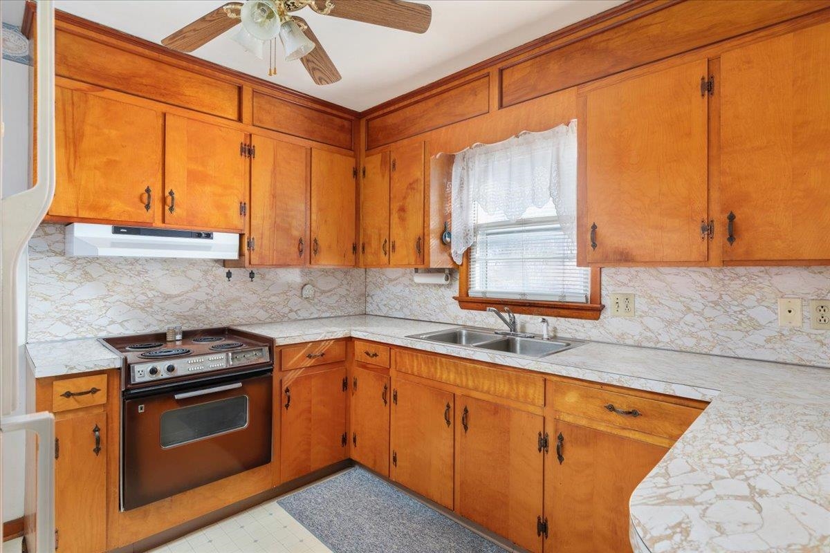 16 SUNDANCE RETREAT LN, NEW MARKET, Virginia 22844, 3 Bedrooms Bedrooms, ,2 BathroomsBathrooms,Residential,16 SUNDANCE RETREAT LN,672721 MLS # 672721