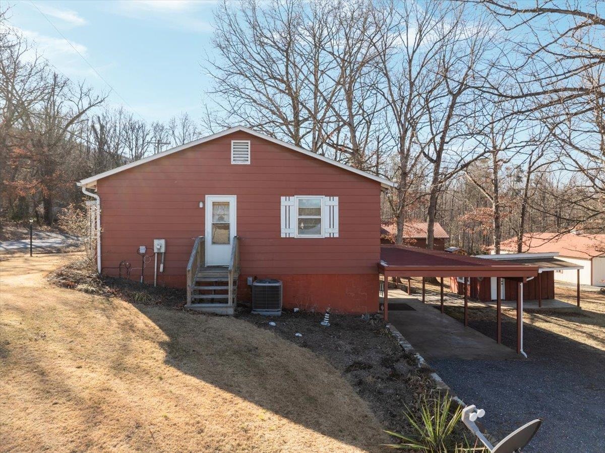 16 SUNDANCE RETREAT LN, NEW MARKET, Virginia 22844, 3 Bedrooms Bedrooms, ,2 BathroomsBathrooms,Residential,16 SUNDANCE RETREAT LN,672721 MLS # 672721