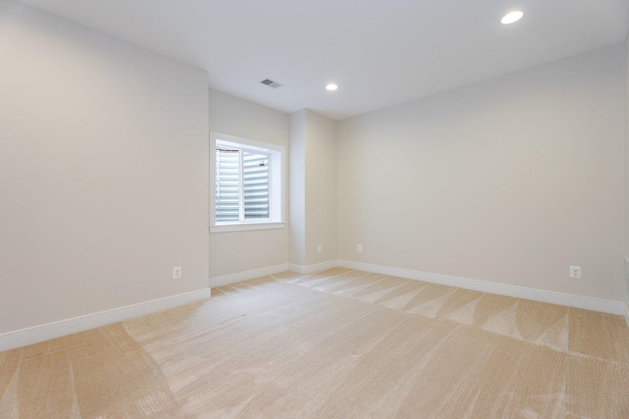 3207 CHARLESTON BLVD, ROCKINGHAM, Virginia 22801, 3 Bedrooms Bedrooms, ,2 BathroomsBathrooms,Residential,3207 CHARLESTON BLVD,672724 MLS # 672724