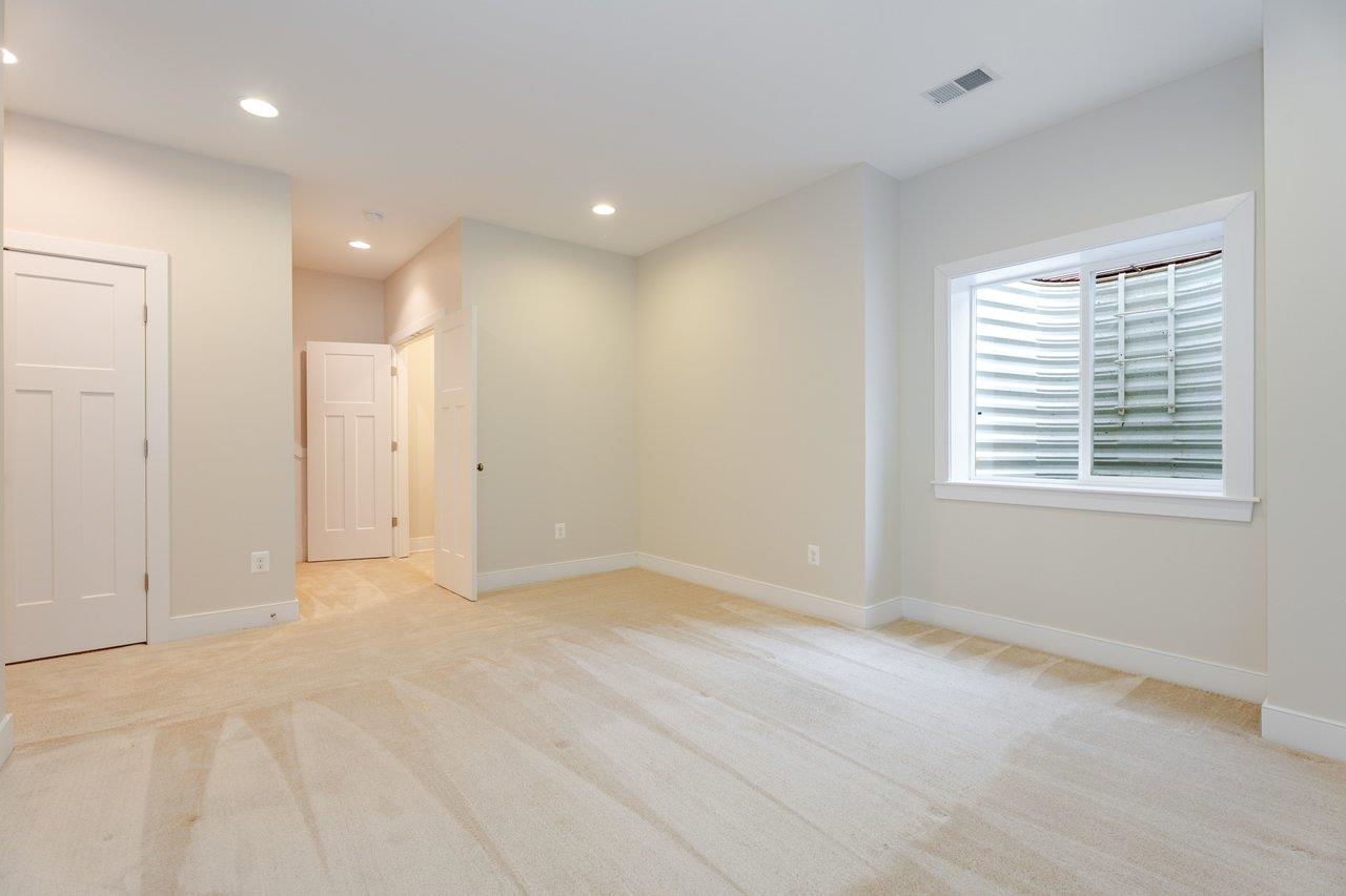 3207 CHARLESTON BLVD, ROCKINGHAM, Virginia 22801, 3 Bedrooms Bedrooms, ,2 BathroomsBathrooms,Residential,3207 CHARLESTON BLVD,672724 MLS # 672724