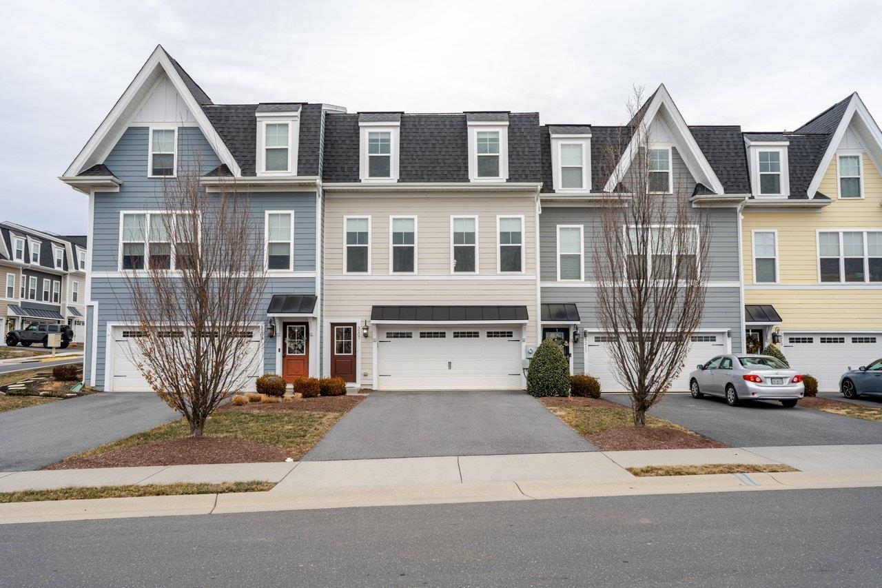 3207 CHARLESTON BLVD, ROCKINGHAM, Virginia 22801, 3 Bedrooms Bedrooms, ,2 BathroomsBathrooms,Residential,3207 CHARLESTON BLVD,672724 MLS # 672724