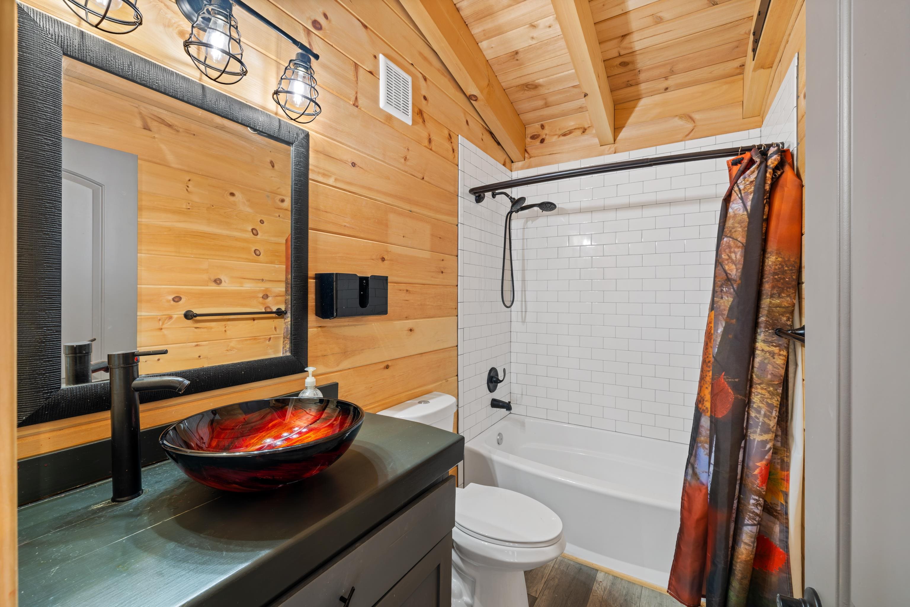 179 PASSAGE LN, MCGAHEYSVILLE, Virginia 22840, 3 Bedrooms Bedrooms, ,2 BathroomsBathrooms,Residential,179 PASSAGE LN,672849 MLS # 672849