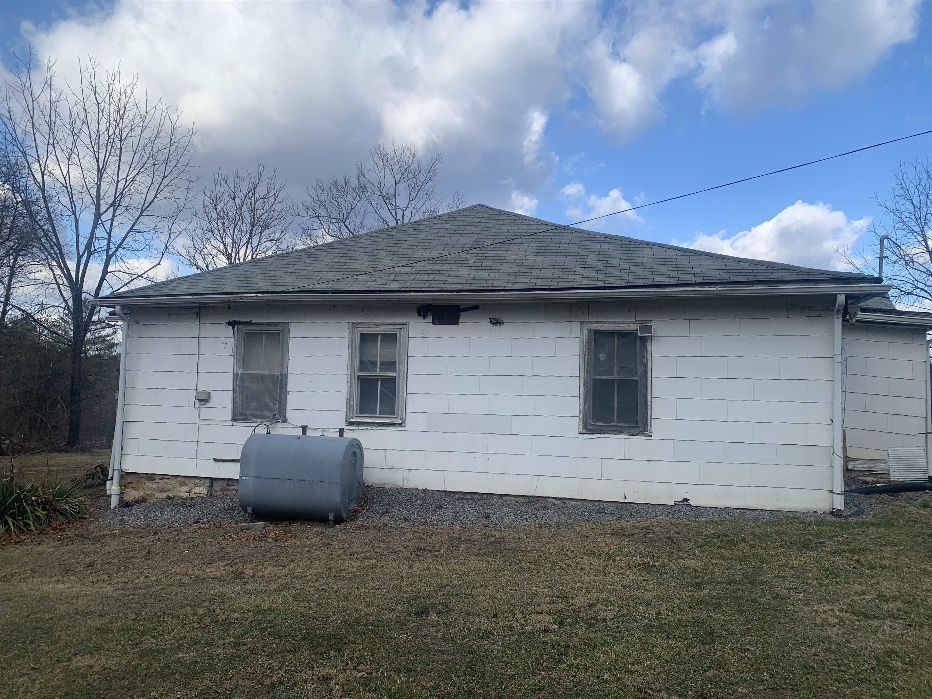 100 EDGEWOOD DR, WARM SPRINGS, Virginia 24484, 2 Bedrooms Bedrooms, ,1 BathroomBathrooms,Residential,100 EDGEWOOD DR,672855 MLS # 672855