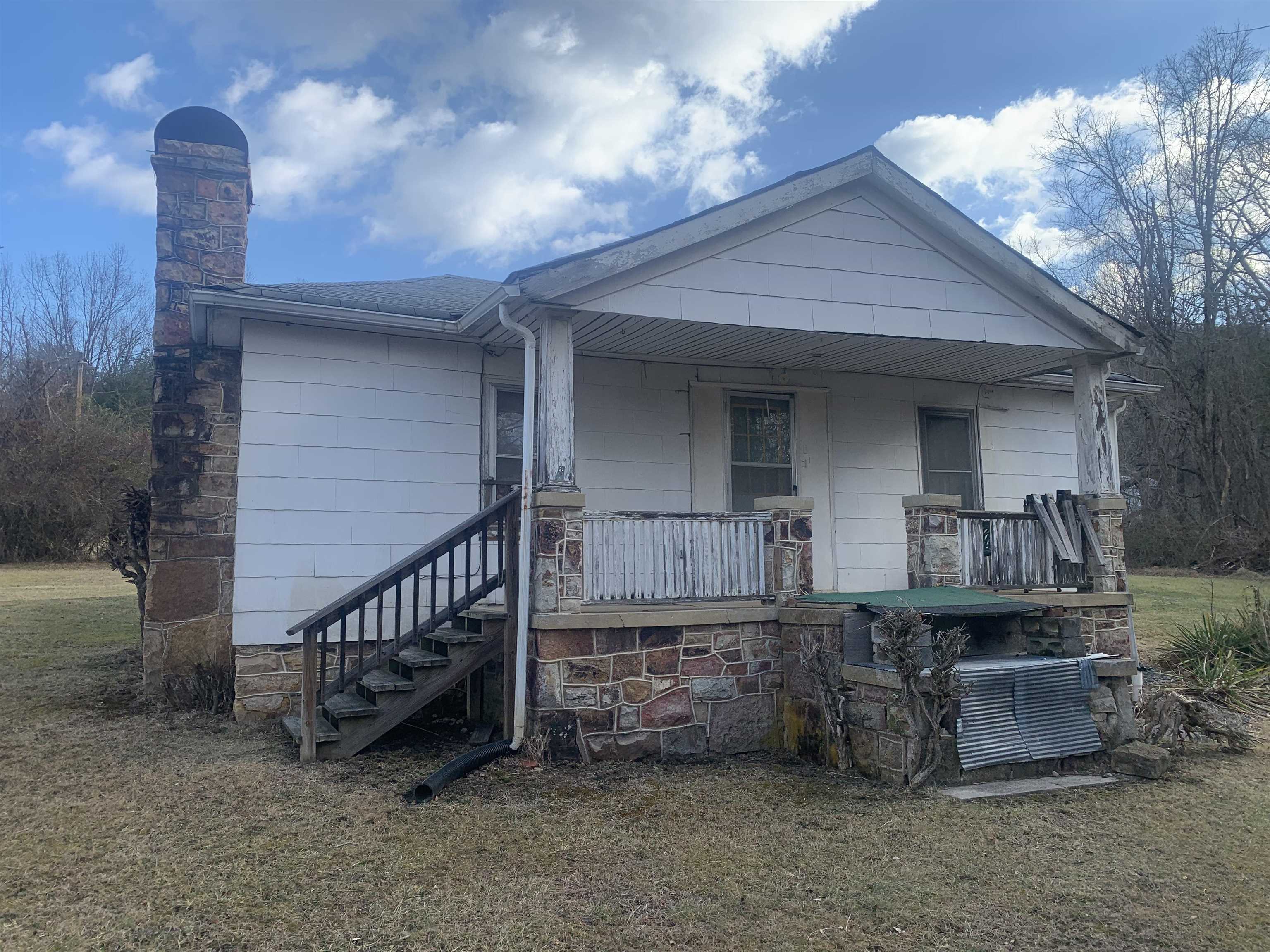 100 EDGEWOOD DR, WARM SPRINGS, Virginia 24484, 2 Bedrooms Bedrooms, ,1 BathroomBathrooms,Residential,100 EDGEWOOD DR,672855 MLS # 672855