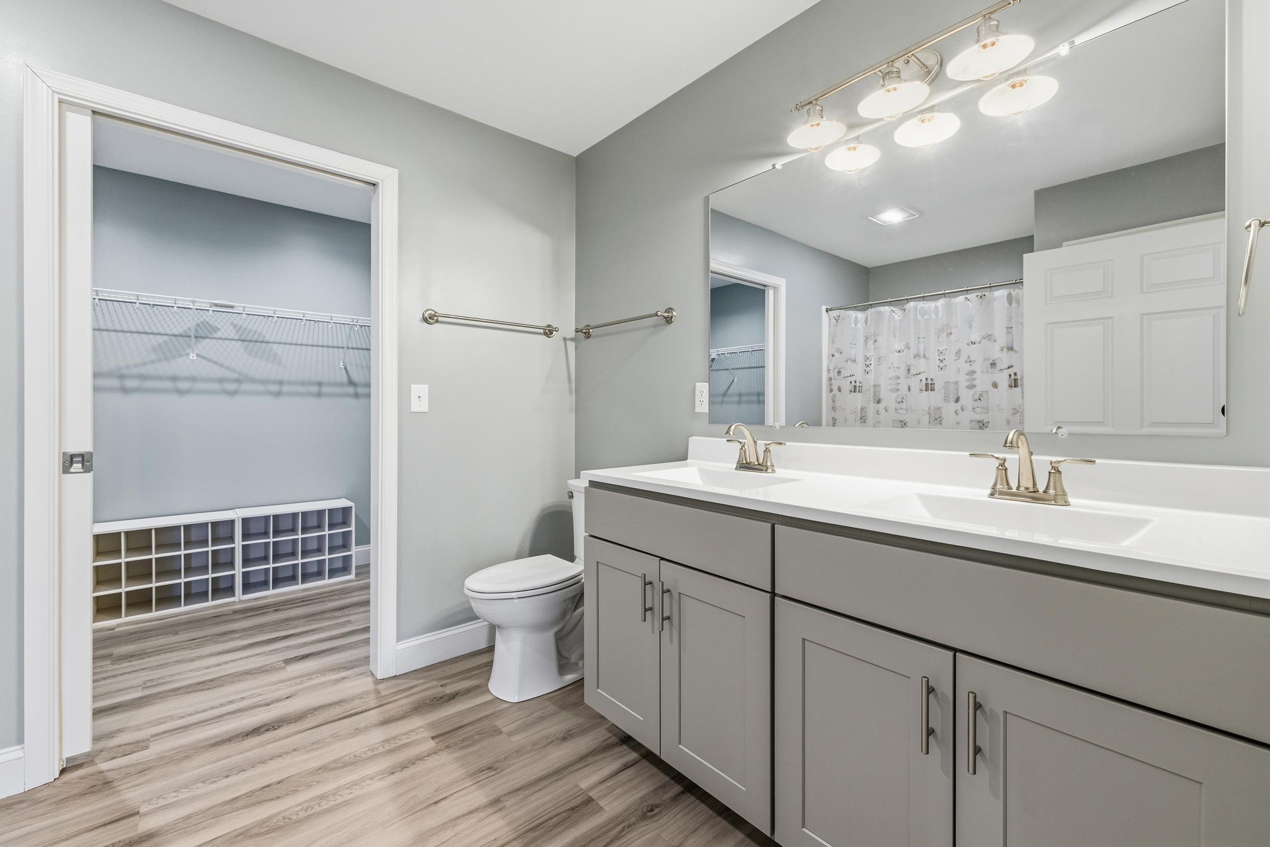 136 MILLSTONE ST, BRIDGEWATER, Virginia 22812, 3 Bedrooms Bedrooms, ,2 BathroomsBathrooms,Residential,136 MILLSTONE ST,672860 MLS # 672860 136 MILLSTONE ST, BRIDGEWATER, Virginia 22812, 3 Bedrooms Bedrooms, ,2 BathroomsBathrooms,Residential,136 MILLSTONE ST,672860 MLS # 672860