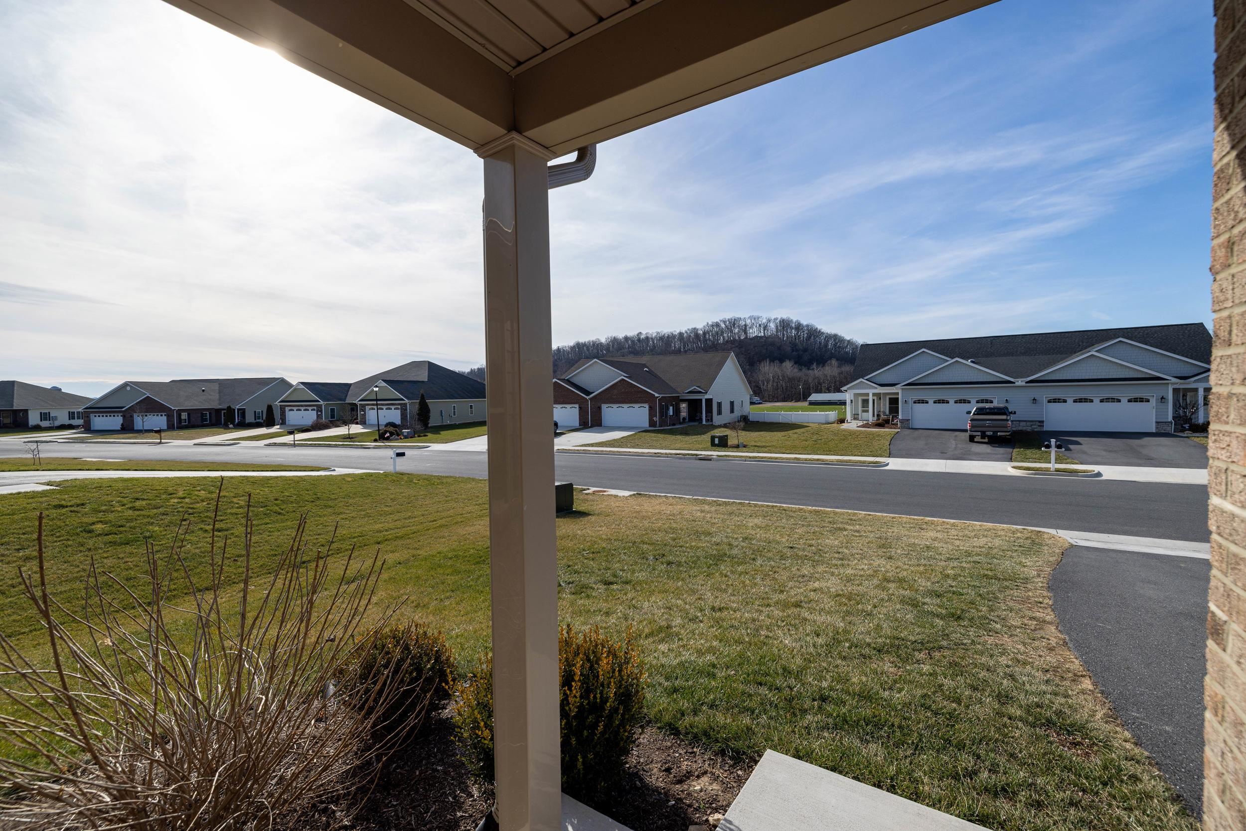 136 MILLSTONE ST, BRIDGEWATER, Virginia 22812, 3 Bedrooms Bedrooms, ,2 BathroomsBathrooms,Residential,136 MILLSTONE ST,672860 MLS # 672860 136 MILLSTONE ST, BRIDGEWATER, Virginia 22812, 3 Bedrooms Bedrooms, ,2 BathroomsBathrooms,Residential,136 MILLSTONE ST,672860 MLS # 672860