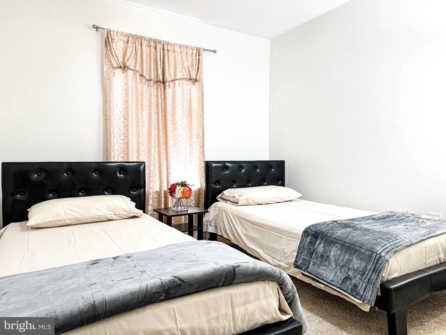 14212 SAVANNAH DR, WOODBRIDGE, Virginia 22193, 3 Bedrooms Bedrooms, ,2 BathroomsBathrooms,Residential,For sale,14212 SAVANNAH DR,VAPW2107662 MLS # VAPW2107662