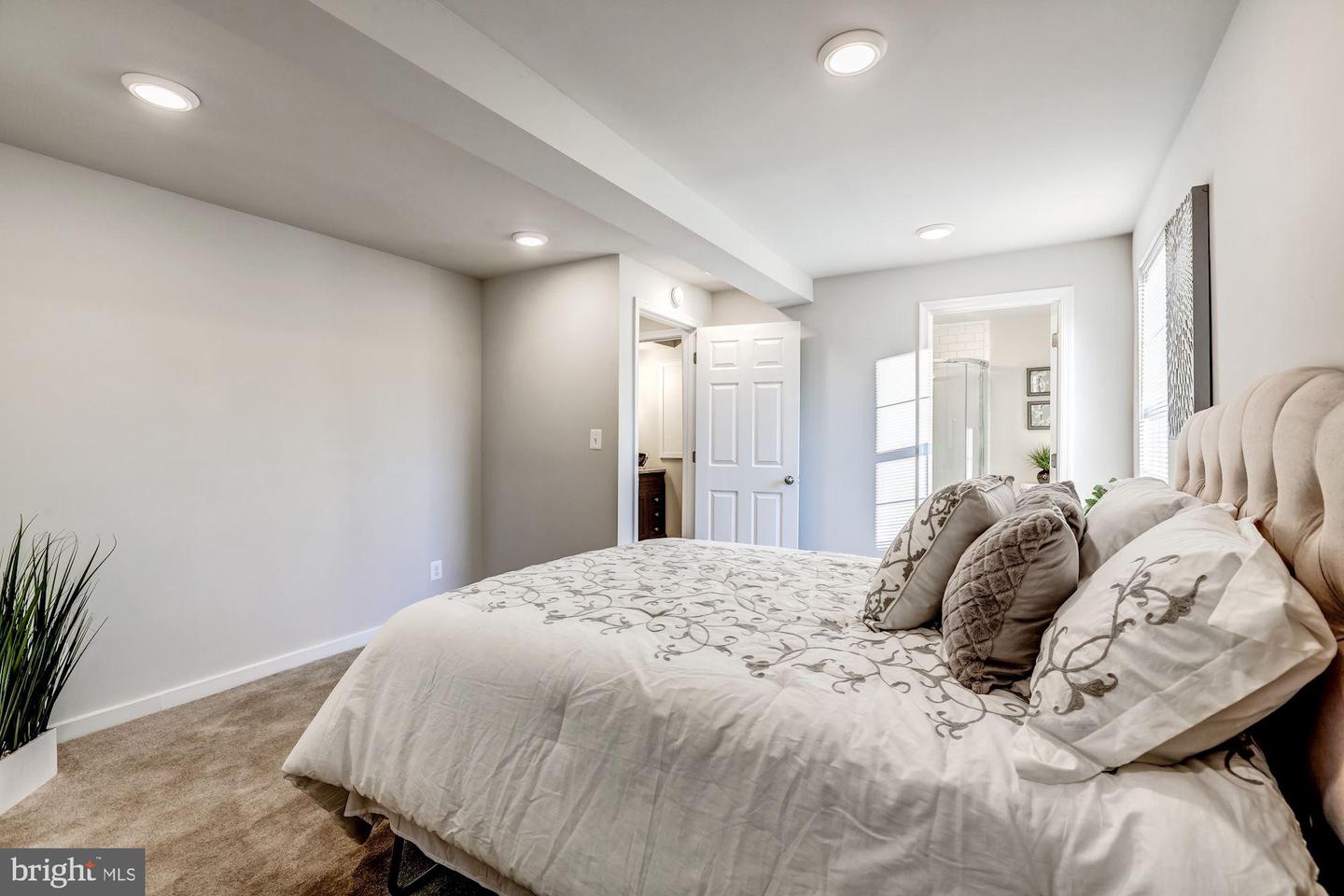 41217 LITTLE RIVER TURNPIKE, ALDIE, Virginia 20105, 6 Bedrooms Bedrooms, ,4 BathroomsBathrooms,Residential,For sale,41217 LITTLE RIVER TURNPIKE,VALO2111874 MLS # VALO2111874