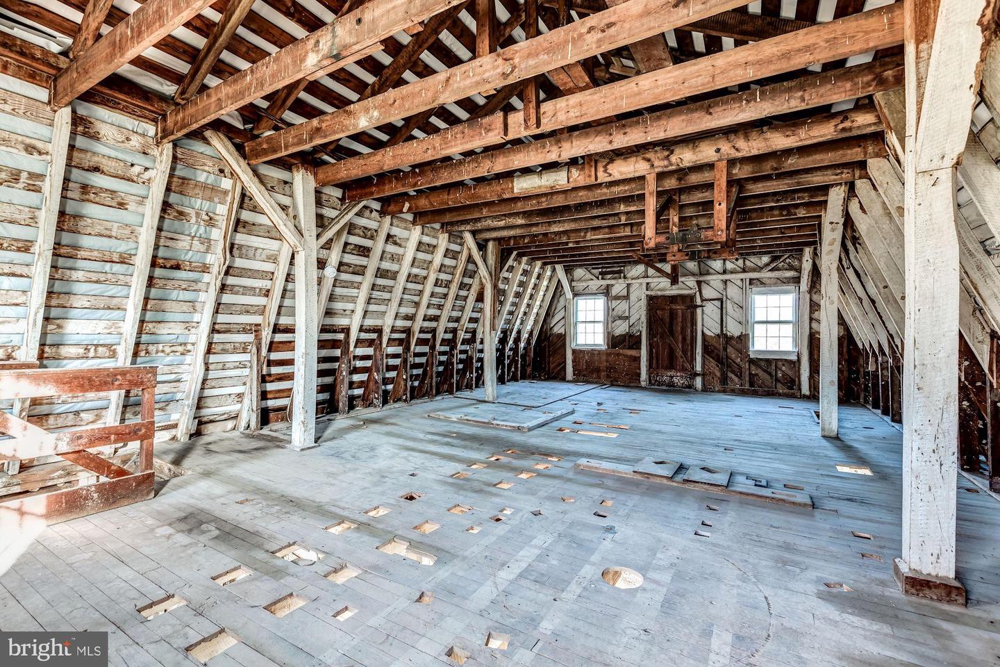 41217 LITTLE RIVER TURNPIKE, ALDIE, Virginia 20105, 6 Bedrooms Bedrooms, ,4 BathroomsBathrooms,Residential,For sale,41217 LITTLE RIVER TURNPIKE,VALO2111874 MLS # VALO2111874