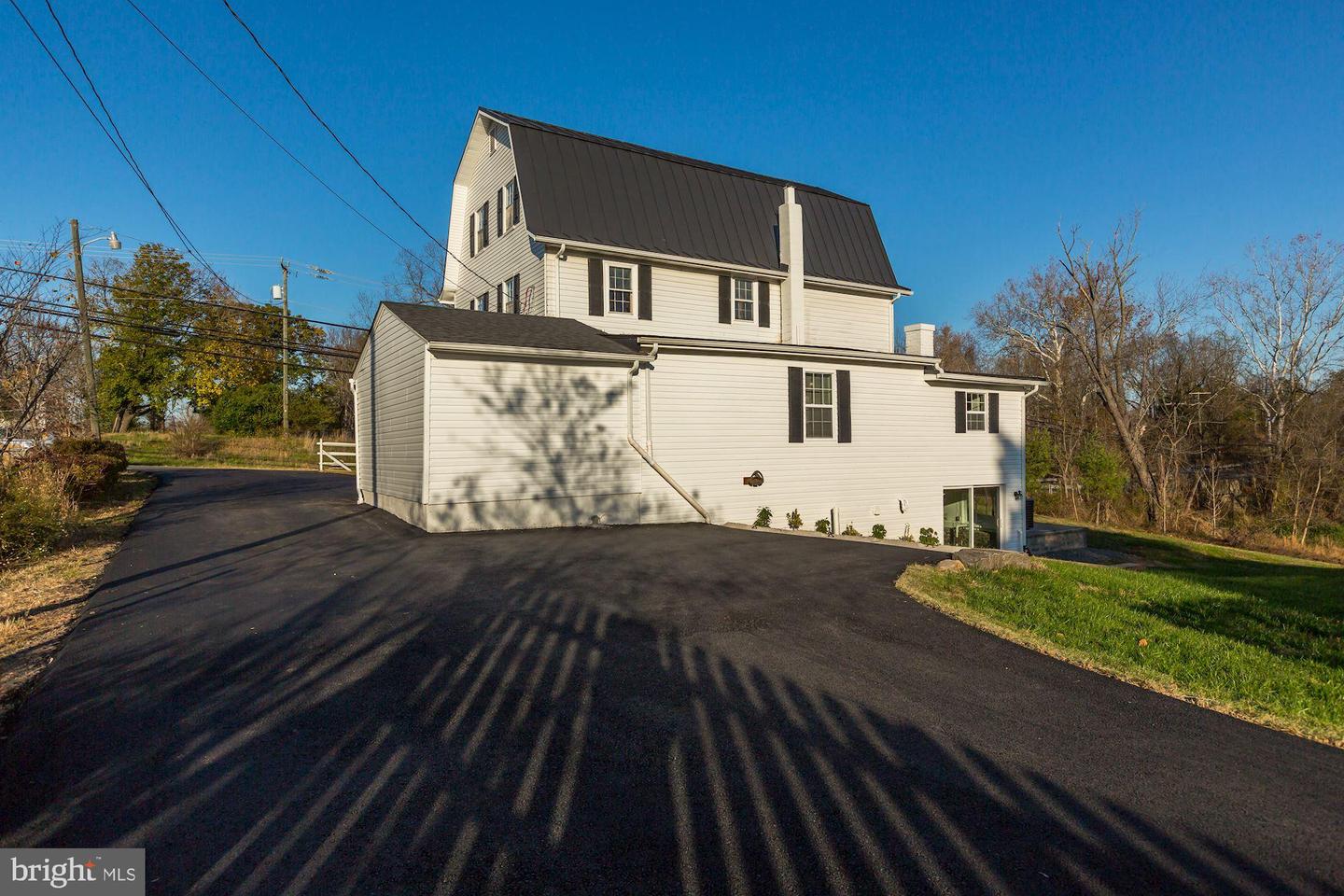 41217 LITTLE RIVER TURNPIKE, ALDIE, Virginia 20105, 6 Bedrooms Bedrooms, ,4 BathroomsBathrooms,Residential,For sale,41217 LITTLE RIVER TURNPIKE,VALO2111874 MLS # VALO2111874