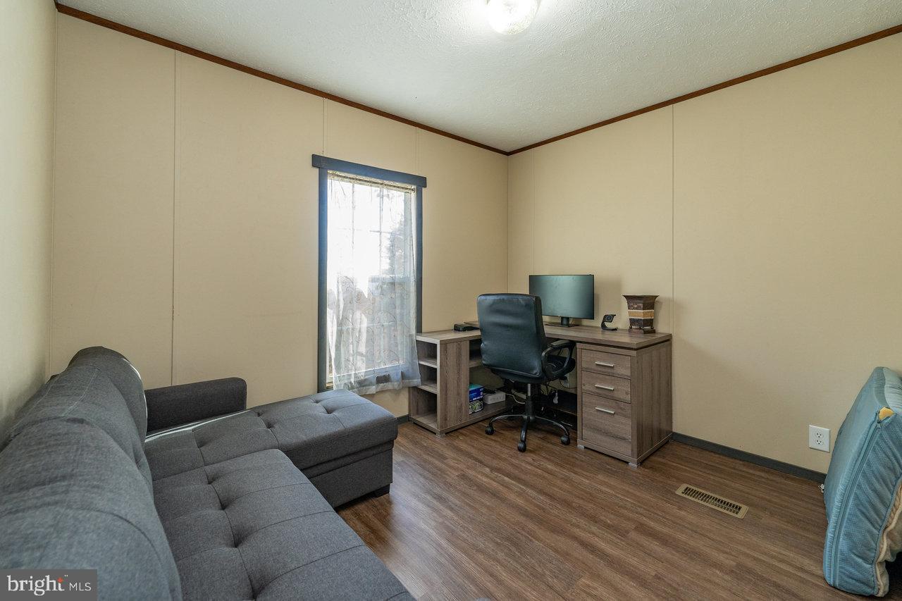 187 HOLLY HILL RD, LURAY, Virginia 22835, 3 Bedrooms Bedrooms, 5 Rooms Rooms,2 BathroomsBathrooms,Residential,For sale,187 HOLLY HILL RD,VAPA2005804 MLS # VAPA2005804