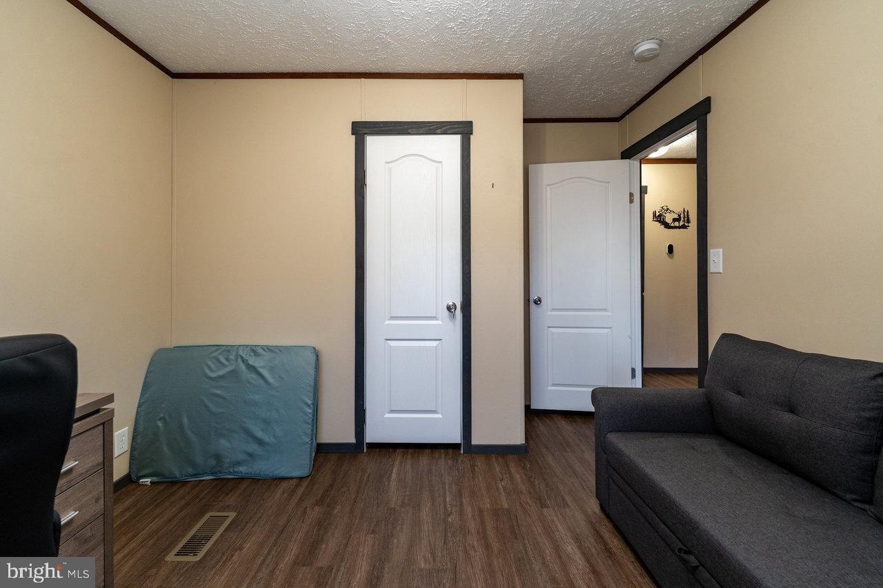 187 HOLLY HILL RD, LURAY, Virginia 22835, 3 Bedrooms Bedrooms, 5 Rooms Rooms,2 BathroomsBathrooms,Residential,For sale,187 HOLLY HILL RD,VAPA2005804 MLS # VAPA2005804