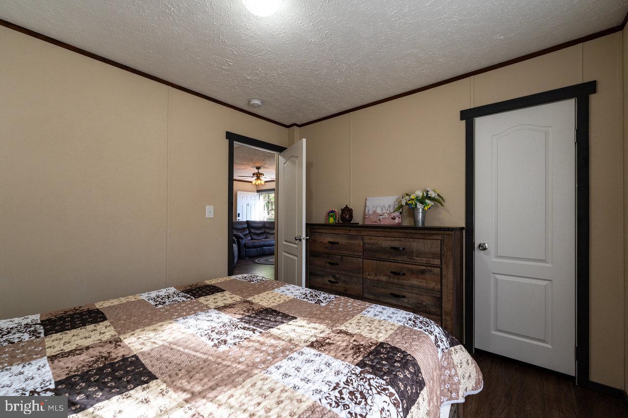 187 HOLLY HILL RD, LURAY, Virginia 22835, 3 Bedrooms Bedrooms, 5 Rooms Rooms,2 BathroomsBathrooms,Residential,For sale,187 HOLLY HILL RD,VAPA2005804 MLS # VAPA2005804