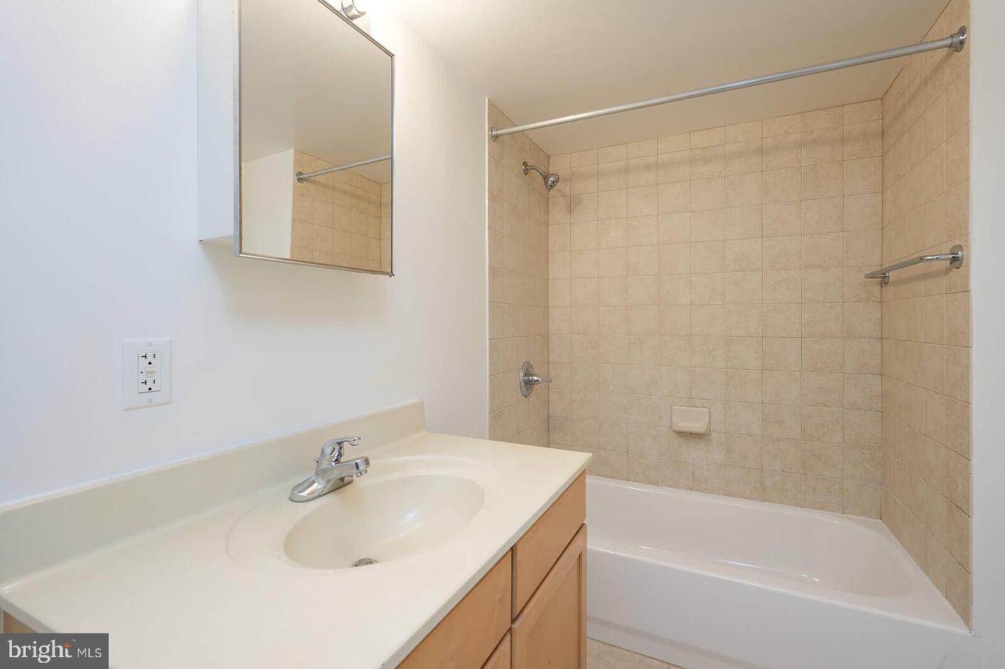 800 4TH ST SW #S623, WASHINGTON, District Of Columbia 20024, ,1 BathroomBathrooms,Residential,For sale,800 4TH ST SW #S623,DCDC2239454 MLS # DCDC2239454