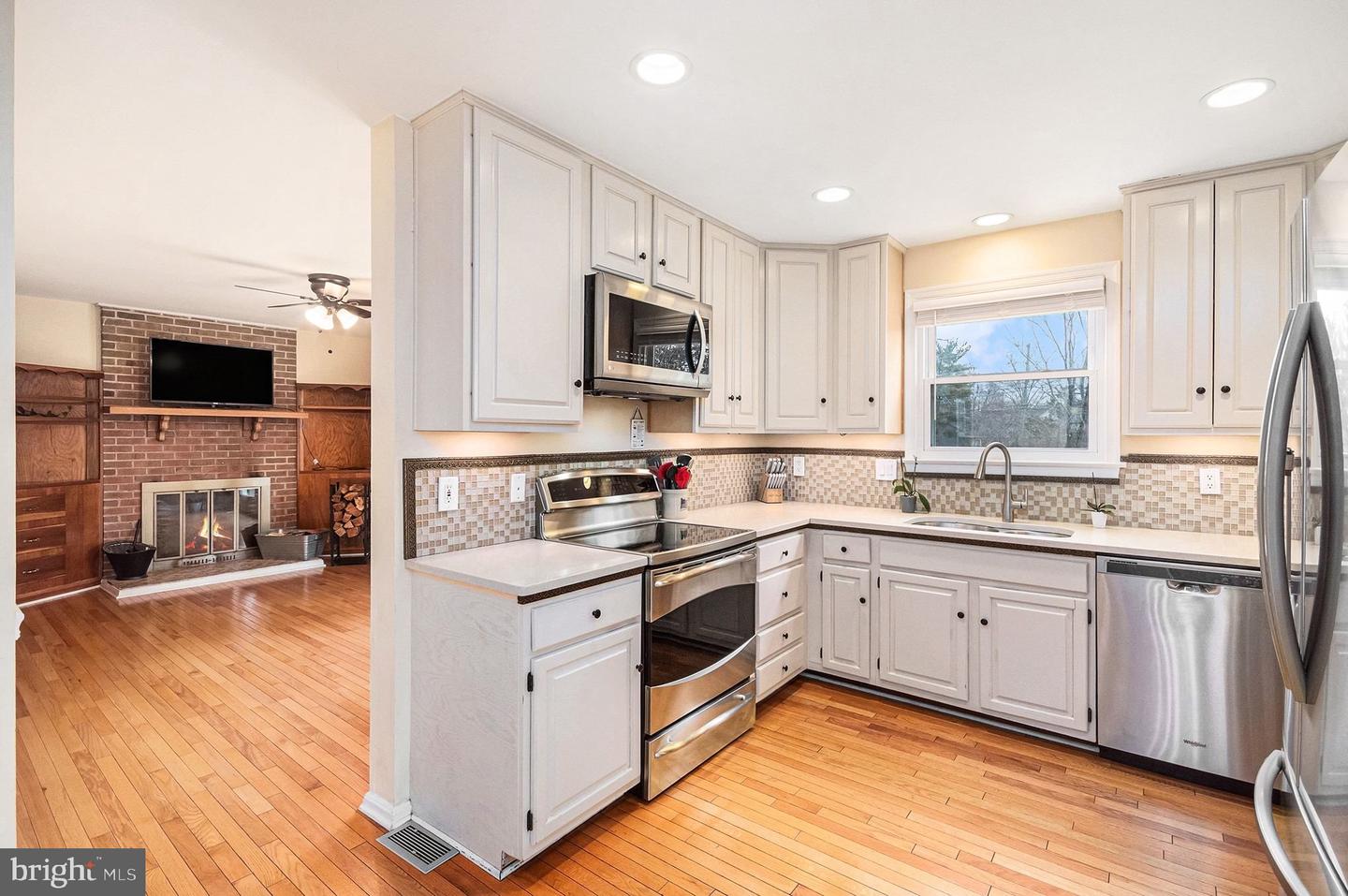 1309 ROCK CHAPEL RD, HERNDON, Virginia 20170, 5 Bedrooms Bedrooms, 9 Rooms Rooms,3 BathroomsBathrooms,Residential,For sale,1309 ROCK CHAPEL RD,VAFX2285384 MLS # VAFX2285384