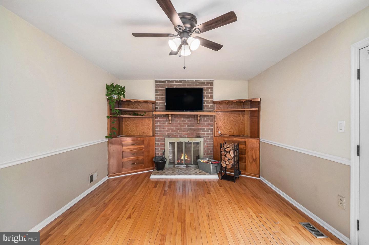 1309 ROCK CHAPEL RD, HERNDON, Virginia 20170, 5 Bedrooms Bedrooms, 9 Rooms Rooms,3 BathroomsBathrooms,Residential,For sale,1309 ROCK CHAPEL RD,VAFX2285384 MLS # VAFX2285384