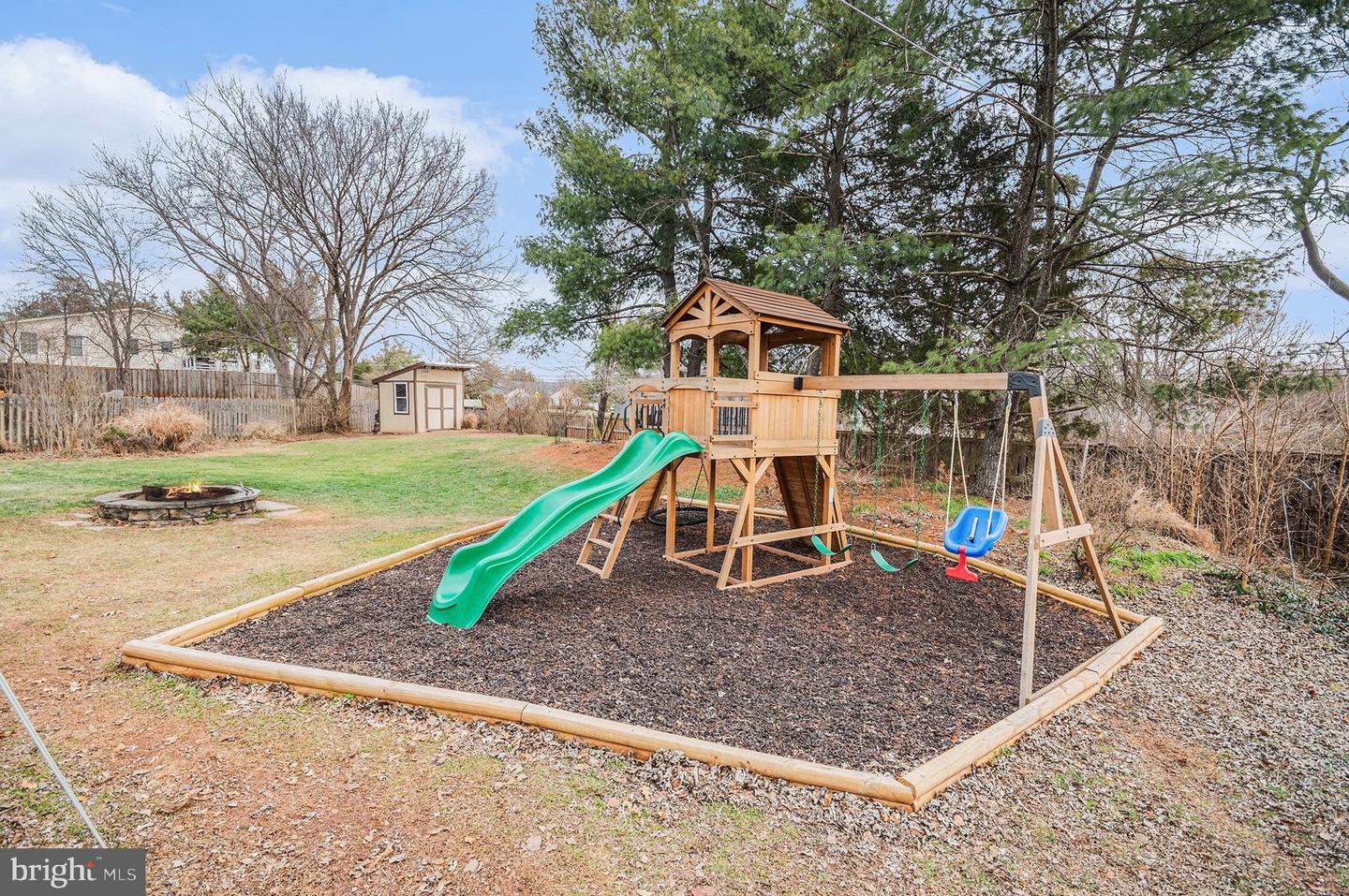 1309 ROCK CHAPEL RD, HERNDON, Virginia 20170, 5 Bedrooms Bedrooms, 9 Rooms Rooms,3 BathroomsBathrooms,Residential,For sale,1309 ROCK CHAPEL RD,VAFX2285384 MLS # VAFX2285384