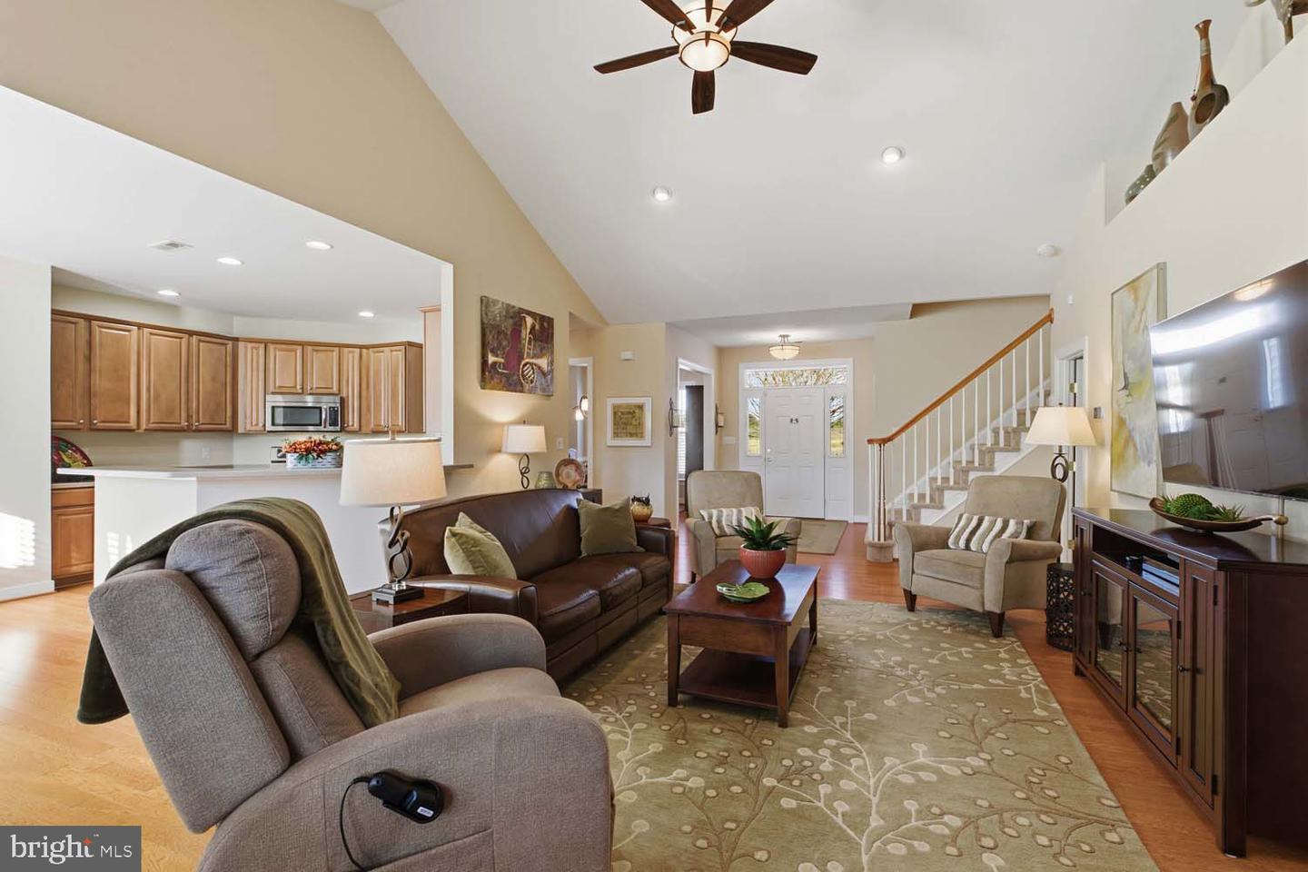 464 MIDDLE GATE, IRVINGTON, Virginia 22480, 3 Bedrooms Bedrooms, 7 Rooms Rooms,2 BathroomsBathrooms,Residential,For sale,464 MIDDLE GATE,VALV2000936 MLS # VALV2000936