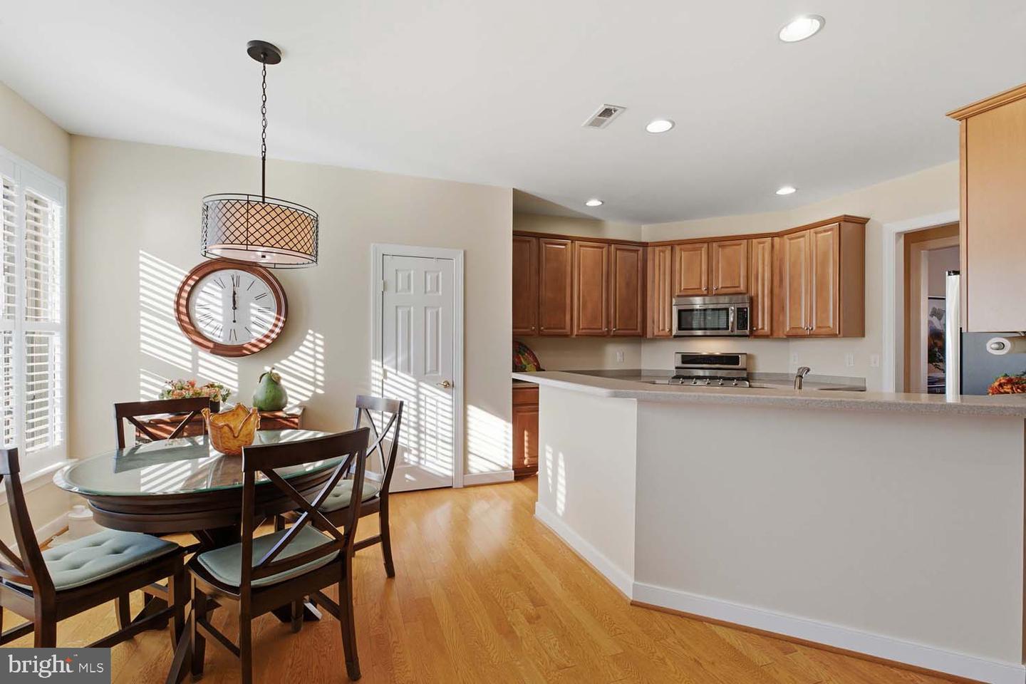 464 MIDDLE GATE, IRVINGTON, Virginia 22480, 3 Bedrooms Bedrooms, 7 Rooms Rooms,2 BathroomsBathrooms,Residential,For sale,464 MIDDLE GATE,VALV2000936 MLS # VALV2000936