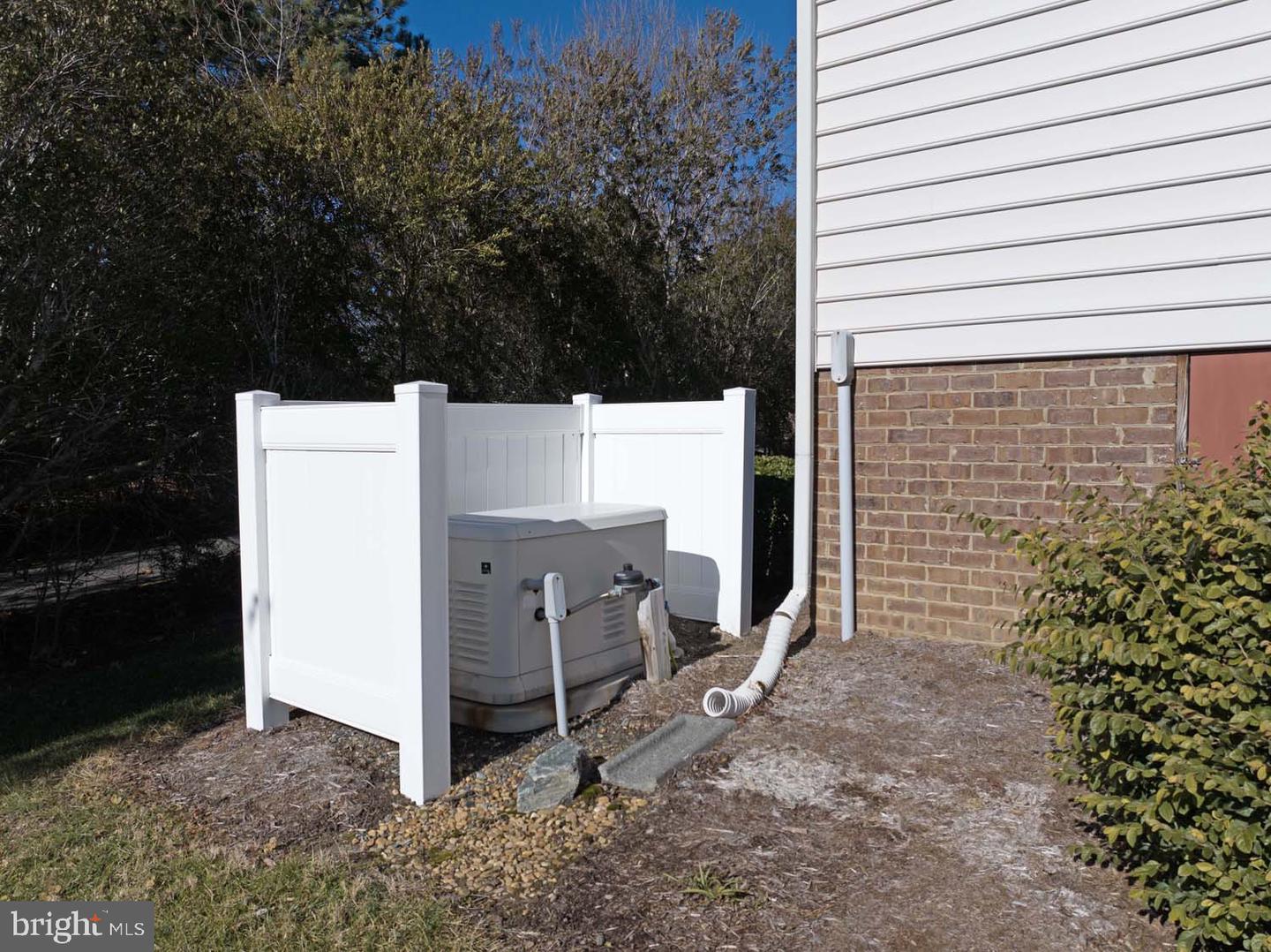 464 MIDDLE GATE, IRVINGTON, Virginia 22480, 3 Bedrooms Bedrooms, 7 Rooms Rooms,2 BathroomsBathrooms,Residential,For sale,464 MIDDLE GATE,VALV2000936 MLS # VALV2000936