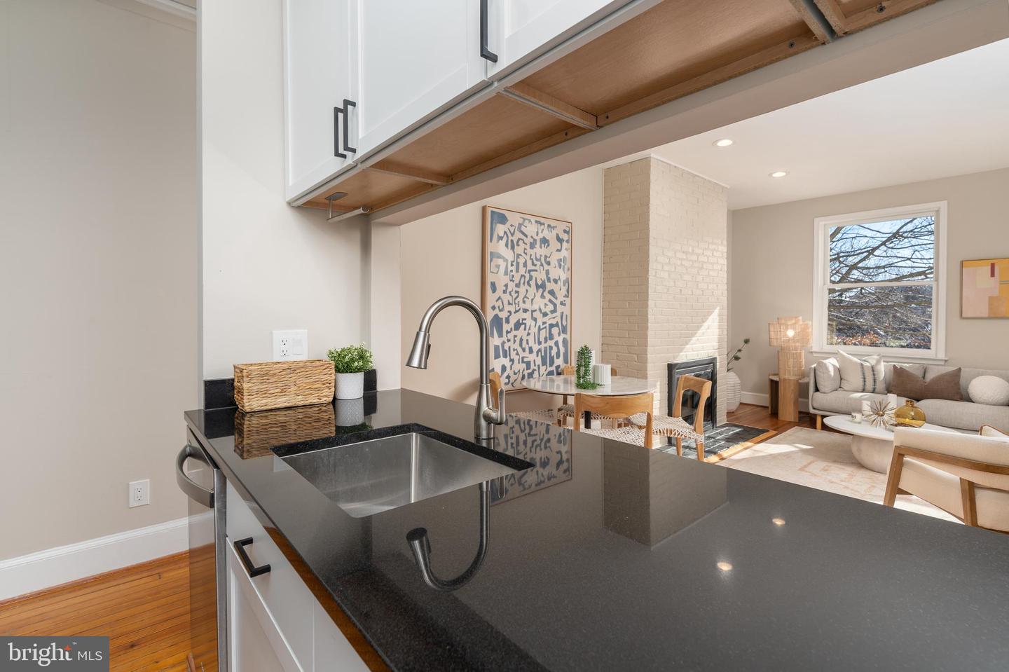 1218 D ST SE #4, WASHINGTON, District Of Columbia 20003, 1 Bedroom Bedrooms, ,1 BathroomBathrooms,Residential,For sale,1218 D ST SE #4,DCDC2241054 MLS # DCDC2241054