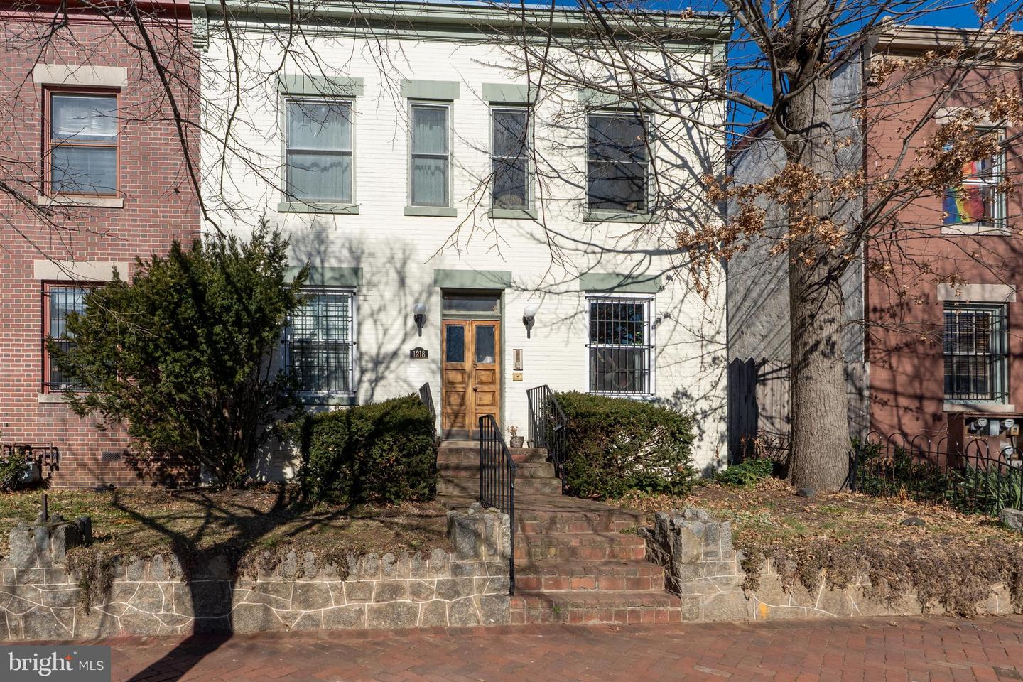 1218 D ST SE #4, WASHINGTON, District Of Columbia 20003, 1 Bedroom Bedrooms, ,1 BathroomBathrooms,Residential,For sale,1218 D ST SE #4,DCDC2241054 MLS # DCDC2241054