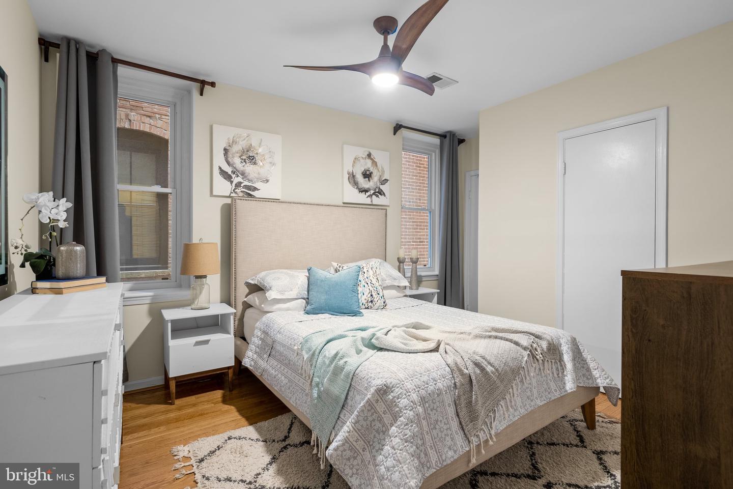 410 11TH ST NE #6, WASHINGTON, District Of Columbia 20002, 2 Bedrooms Bedrooms, ,1 BathroomBathrooms,Residential,For sale,410 11TH ST NE #6,DCDC2241736 MLS # DCDC2241736