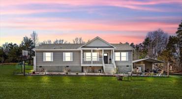 6600 STUBBS BRIDGE RD, SPOTSYLVANIA, Virginia 22551, 3 Bedrooms Bedrooms, 6 Rooms Rooms,2 BathroomsBathrooms,Residential,For sale,6600 STUBBS BRIDGE RD,VASP2038712 MLS # VASP2038712