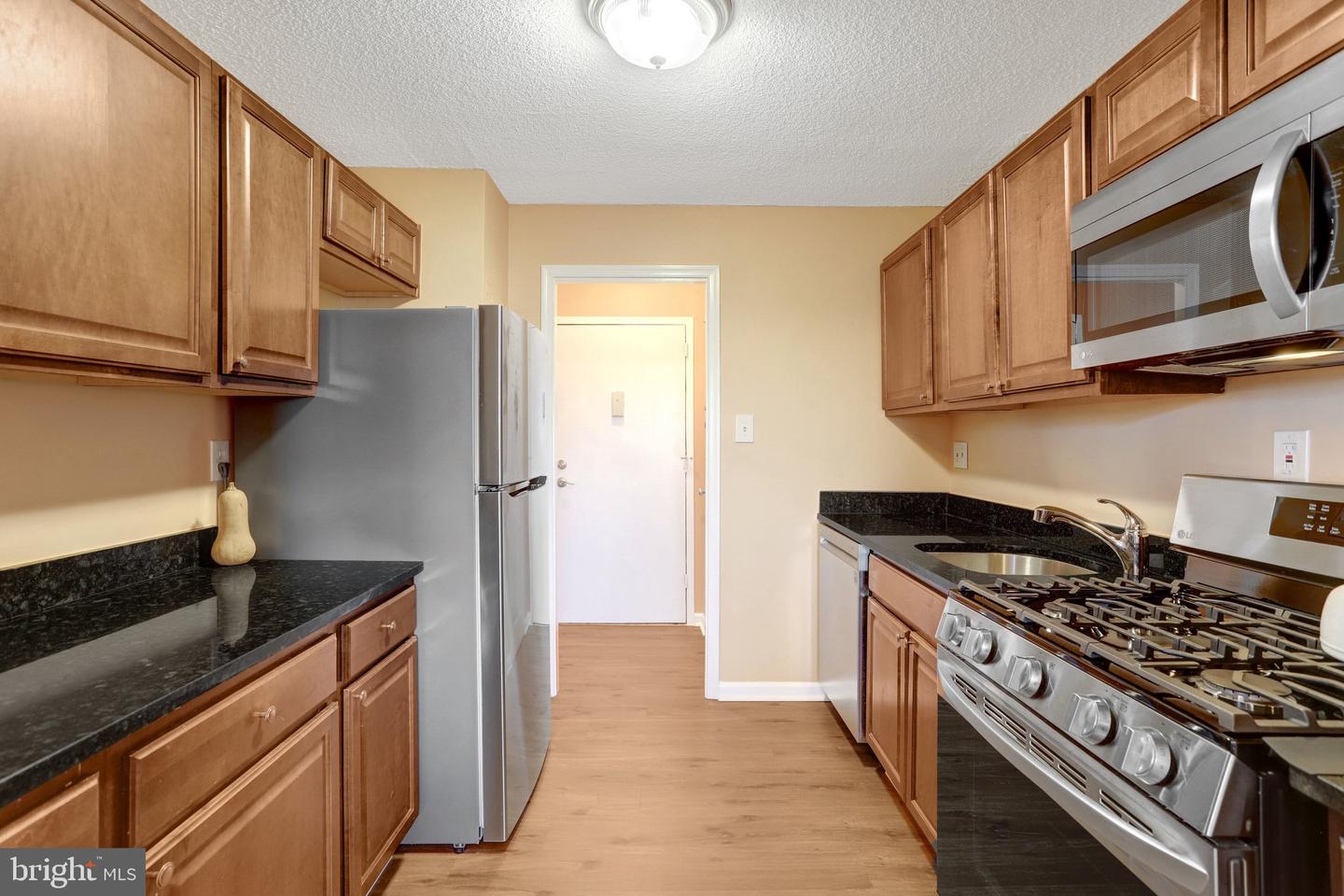 2500 N VAN DORN ST #521, ALEXANDRIA, Virginia 22302, 2 Bedrooms Bedrooms, ,2 BathroomsBathrooms,Residential,For sale,2500 N VAN DORN ST #521,VAAX2053294 MLS # VAAX2053294 2500 N VAN DORN ST #521, ALEXANDRIA, Virginia 22302, 2 Bedrooms Bedrooms, ,2 BathroomsBathrooms,Residential,For sale,2500 N VAN DORN ST #521,VAAX2053294 MLS # VAAX2053294